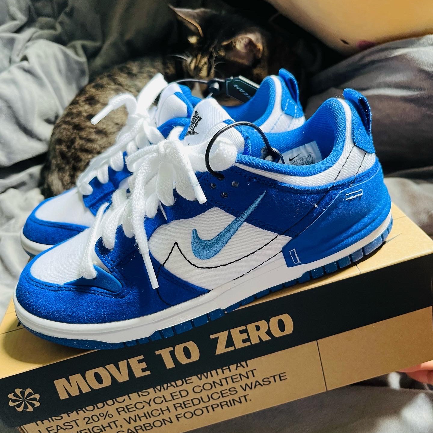 (W) Nike Dunk Low Disrupt 2 White and University Blue 착용 스타일