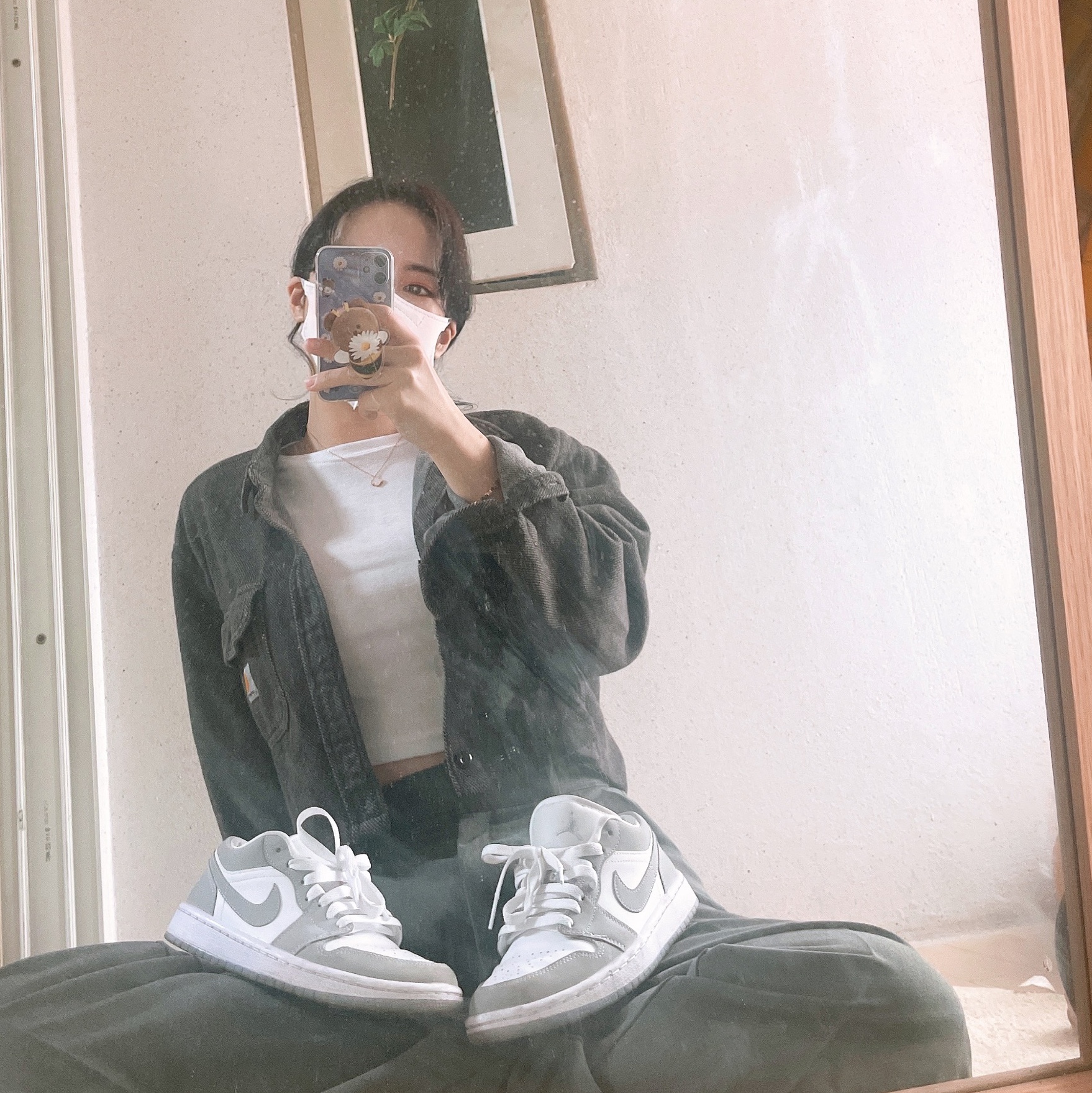 (W) Jordan 1 Low White Wolf Grey 착용 스타일