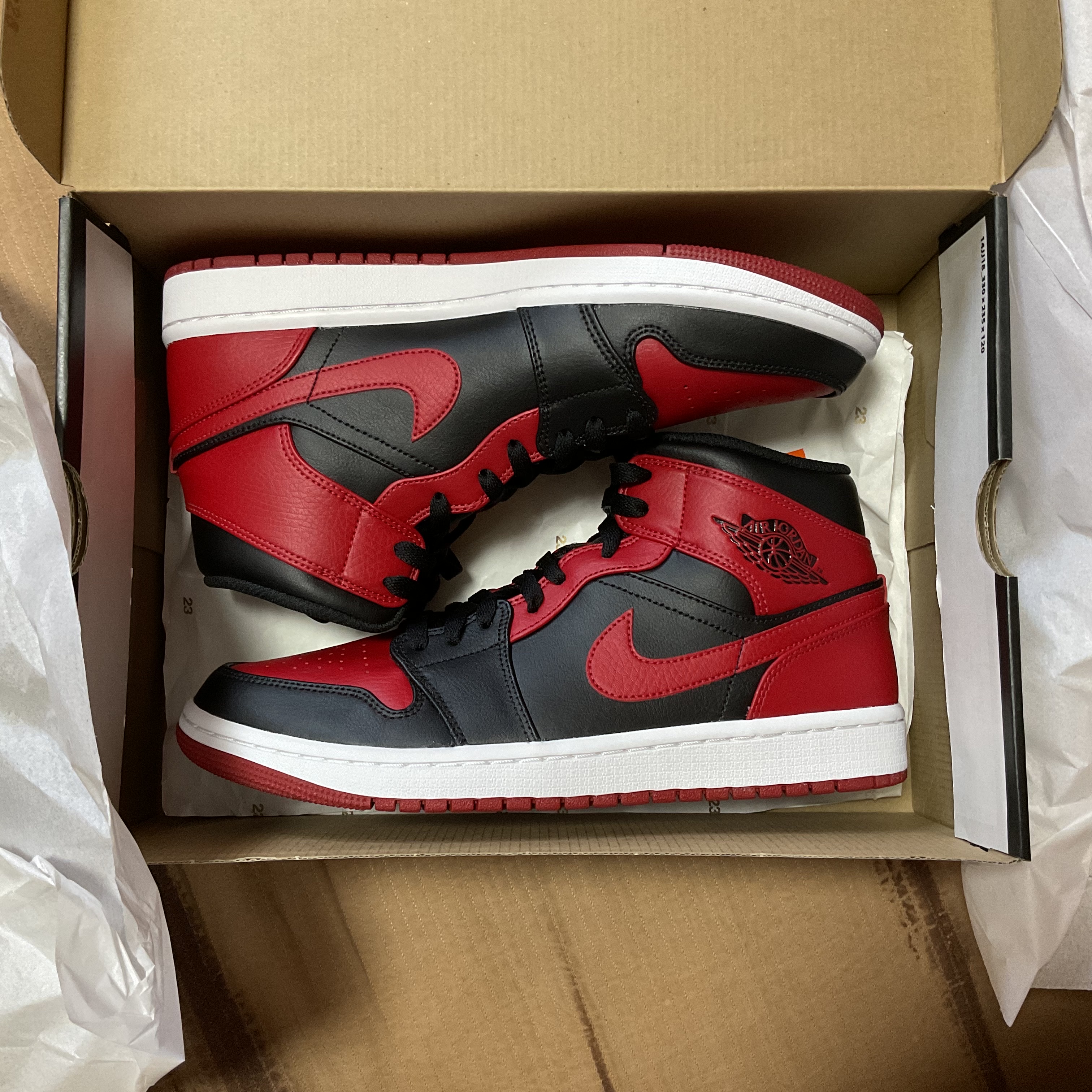 Jordan 1 Mid Bred Banned 2020 착용 스타일
