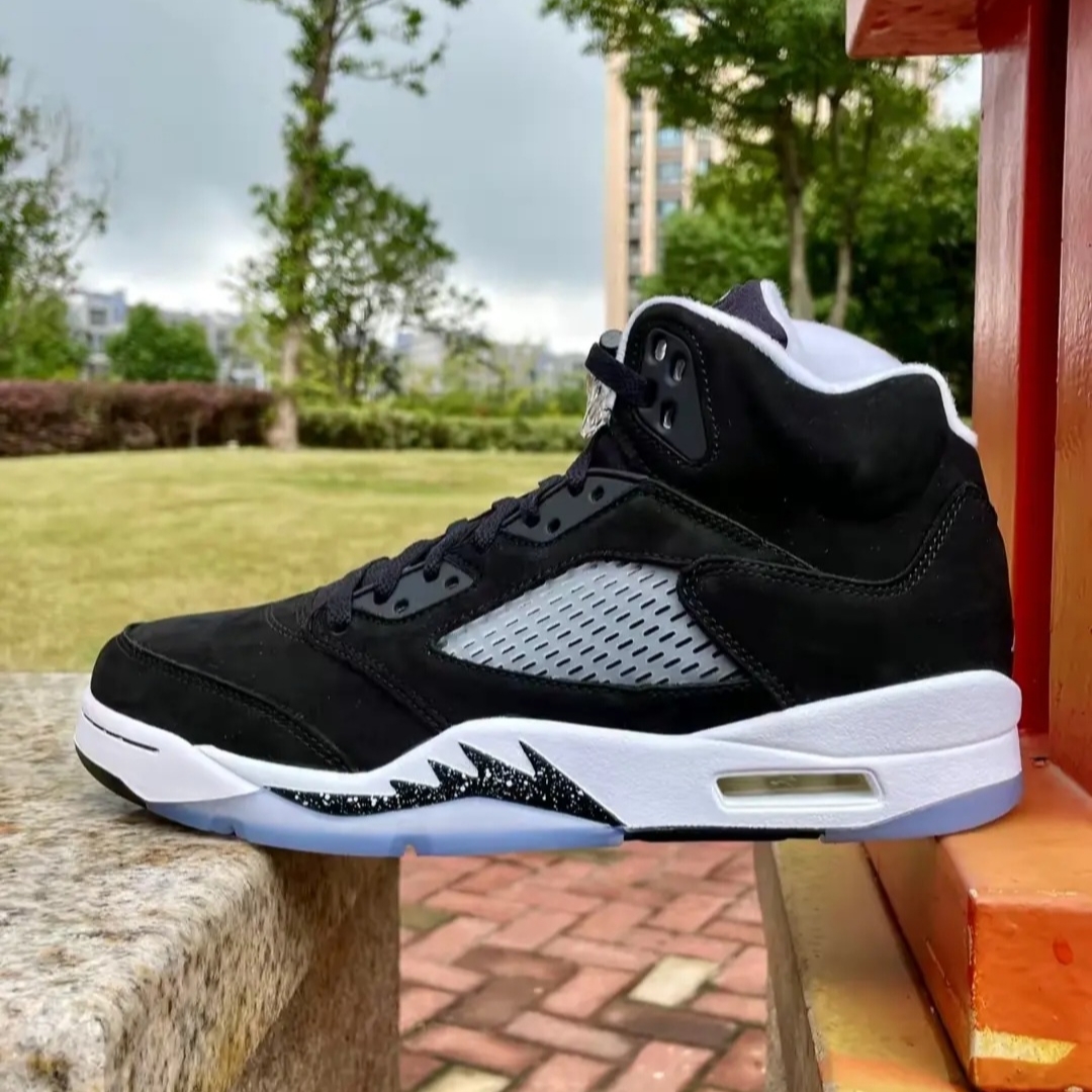 (GS) Jordan 5 Retro Moonlight 착용 스타일 - 1