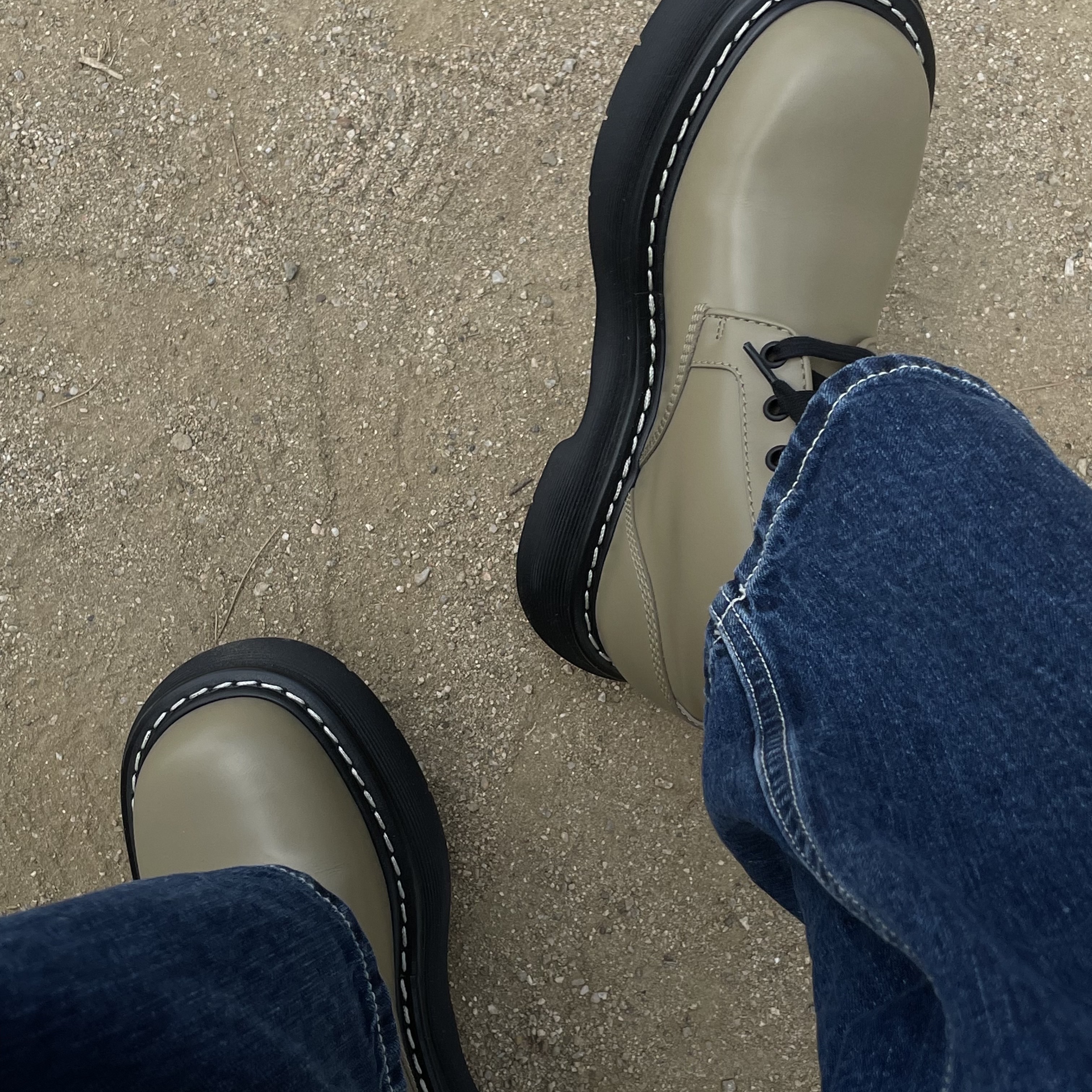 (W) Bottega Veneta Bounce Ankle Boots All Spice 착용 스타일 - 2