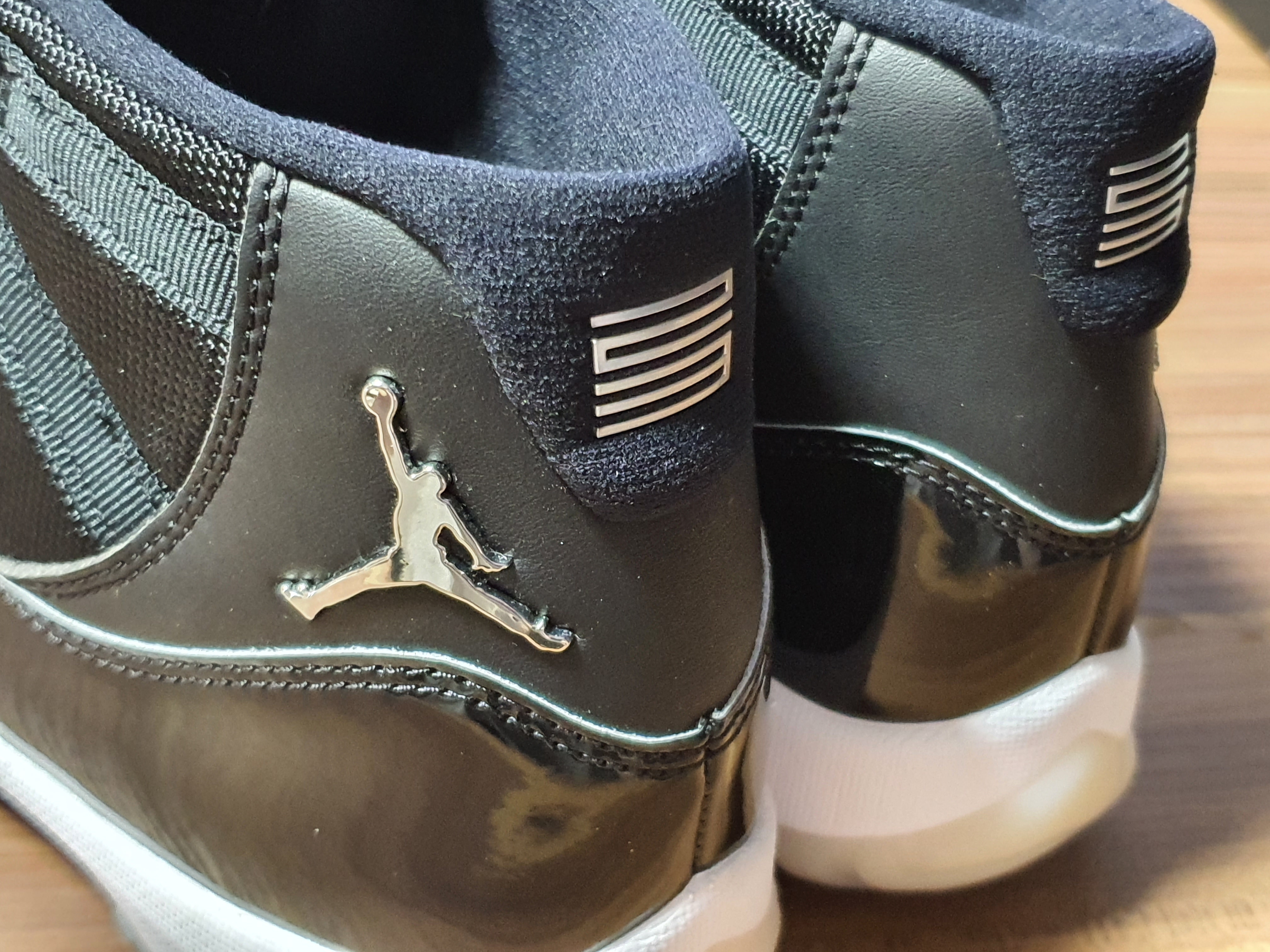 (W) Jordan 11 Retro Jubilee 착용 스타일 - 4