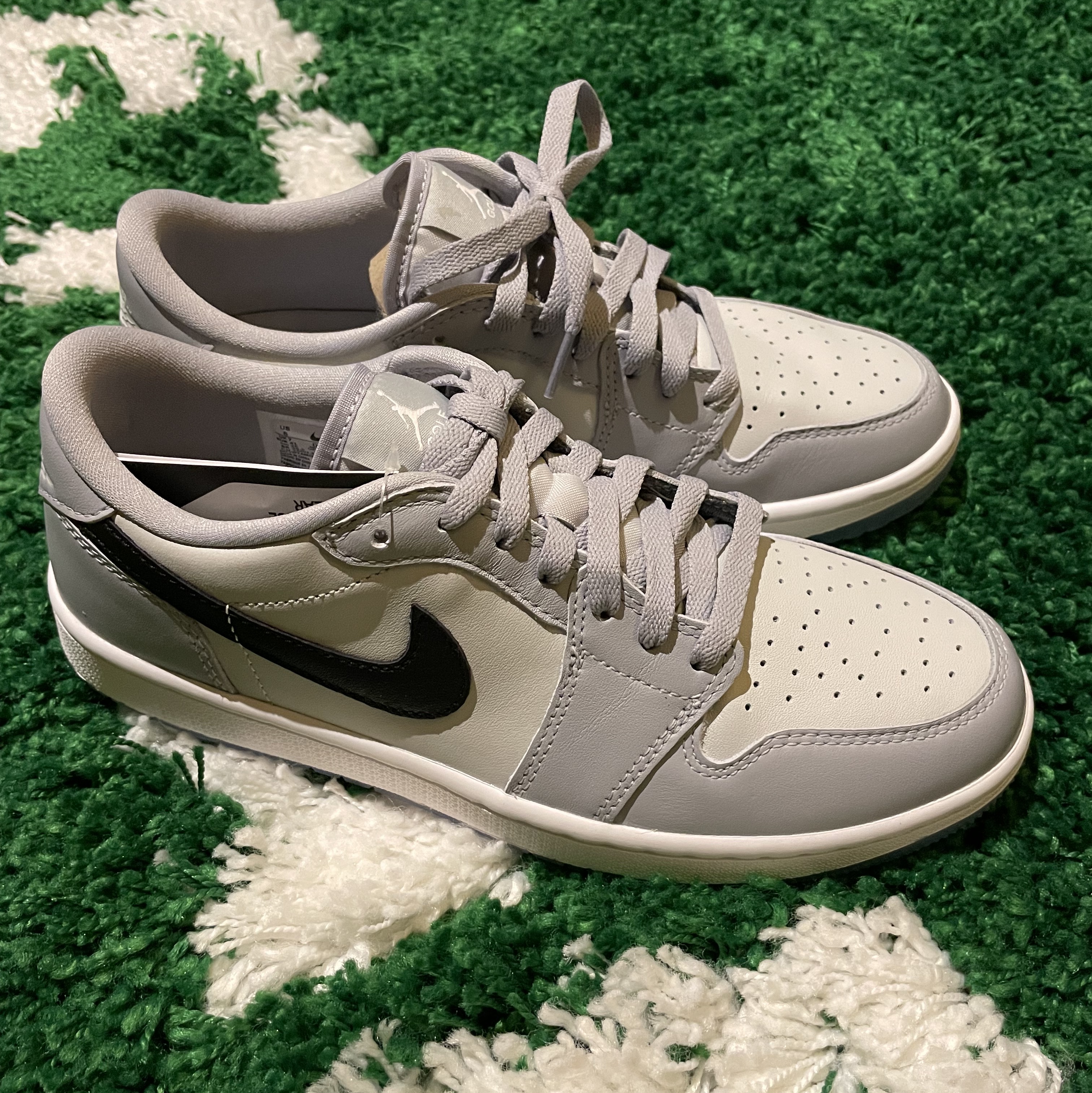 Jordan 1 Low Golf Wolf Grey 착용 스타일