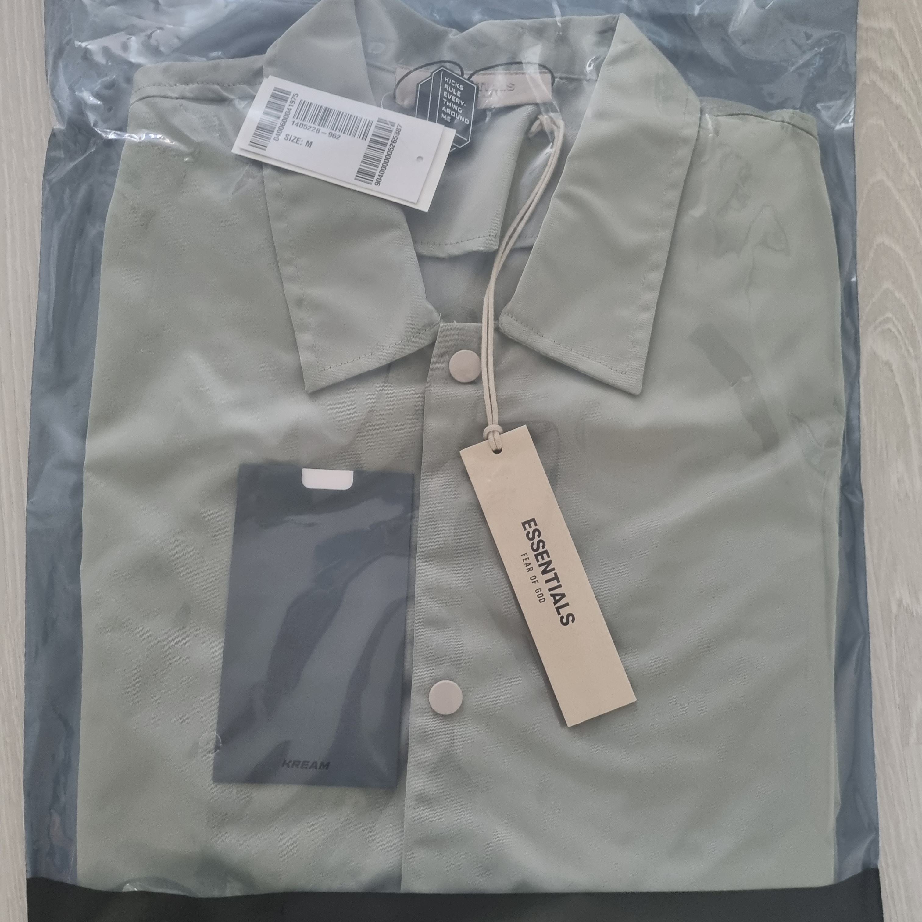Essentials Coaches Jacket Seafoam - 22SS 착용 스타일