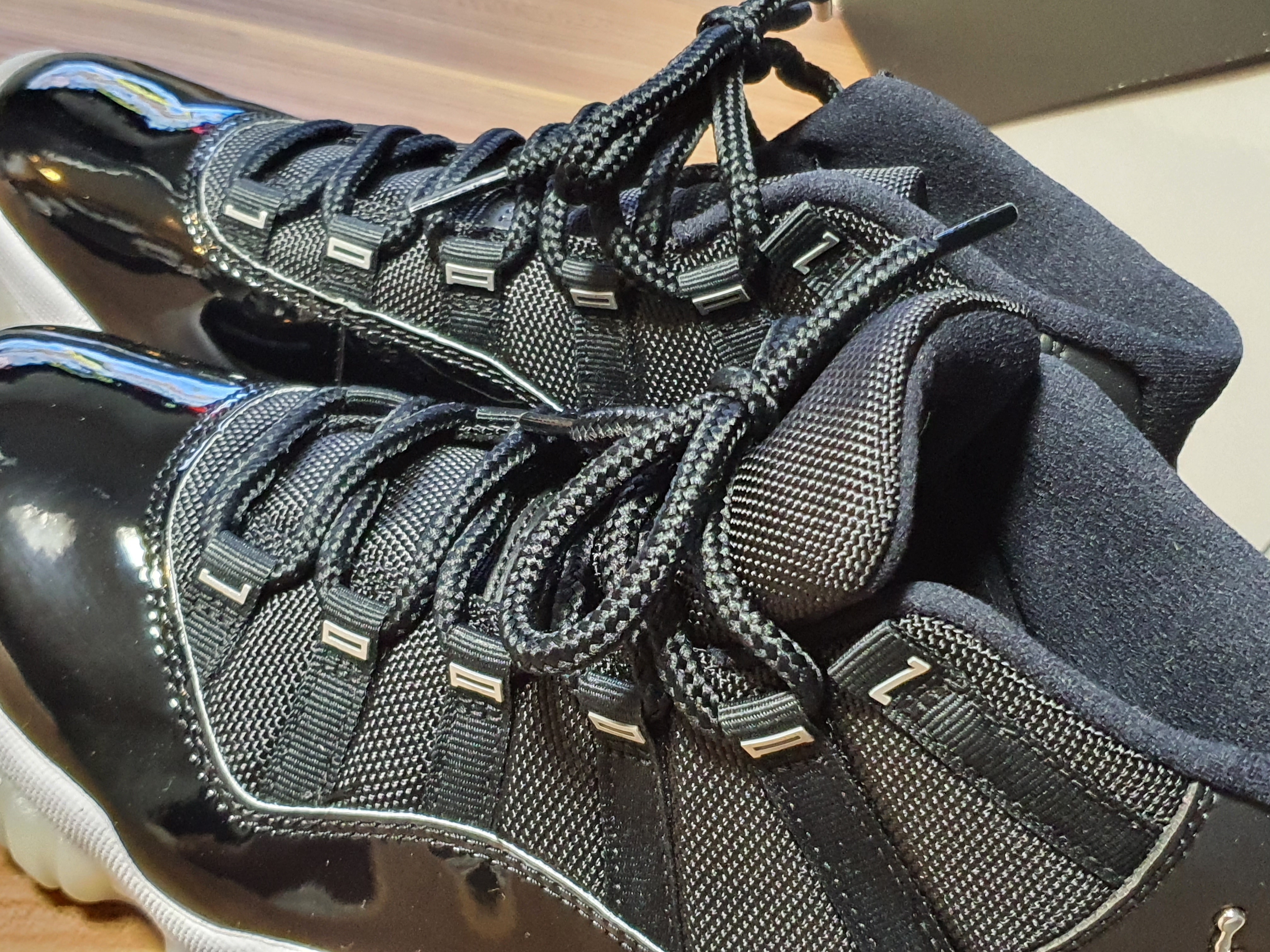 (W) Jordan 11 Retro Jubilee 착용 스타일 - 3