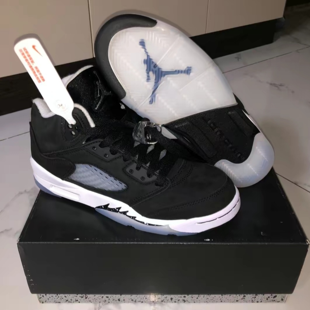 (GS) Jordan 5 Retro Moonlight 착용 스타일 - 2