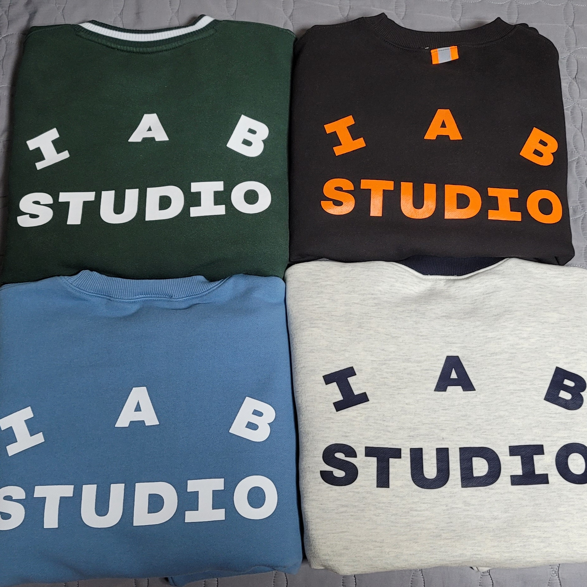 IAB Studio Crewneck Sky Blue, IAB Studio Sweatshirt Oatmeal Navy 착용 스타일