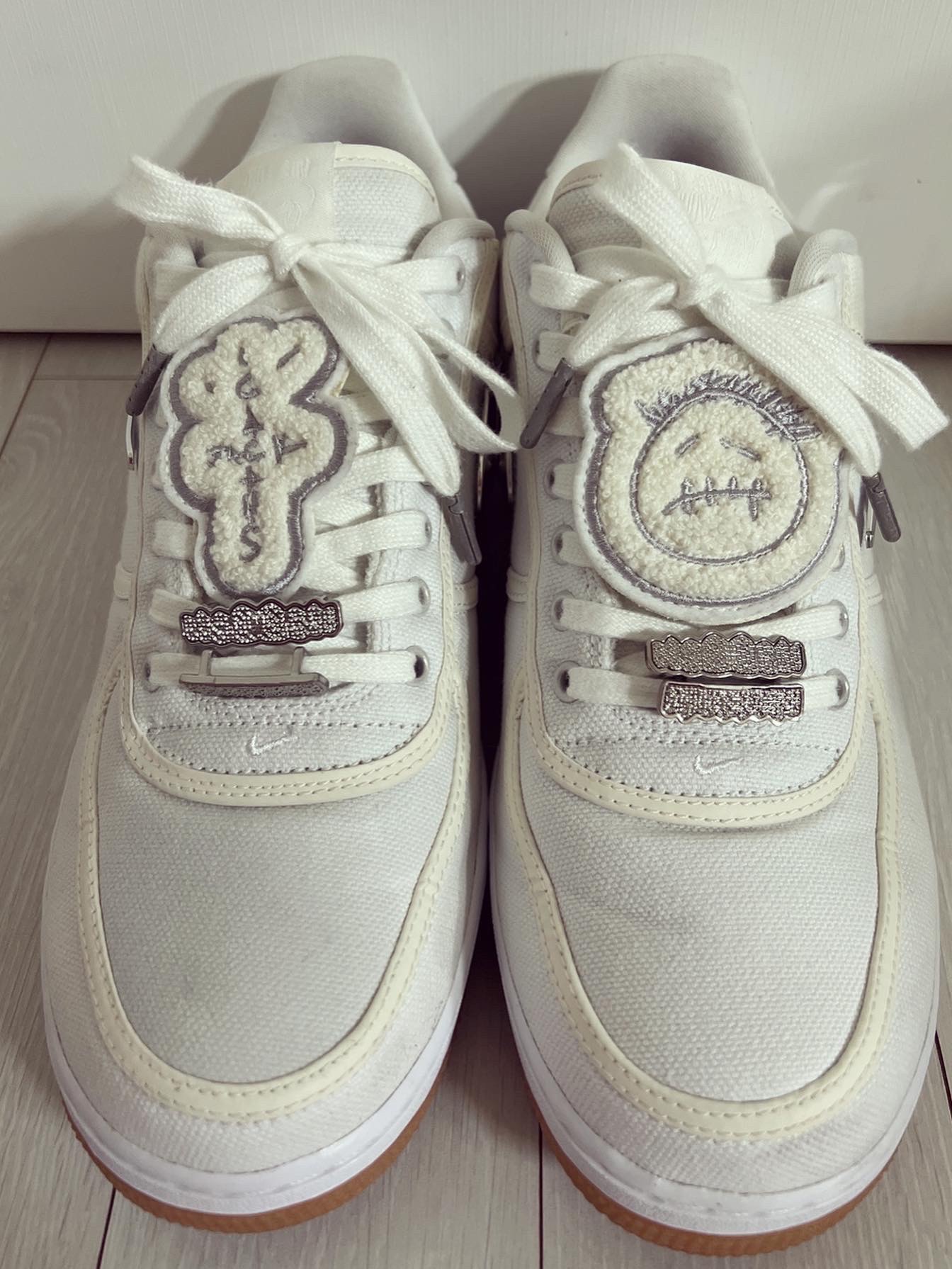 Nike x Travis Scott Air Force 1 Low White 착용 스타일 - 2