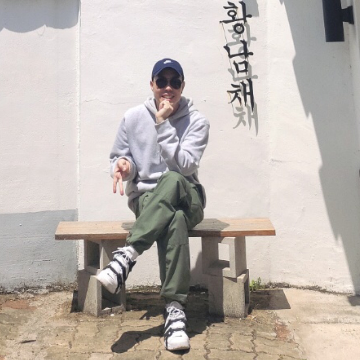 Stussy Basic Stussy Hoodie Ash Heather 2021, Nike Air More Uptempo Scottie Pippen 착용 스타일