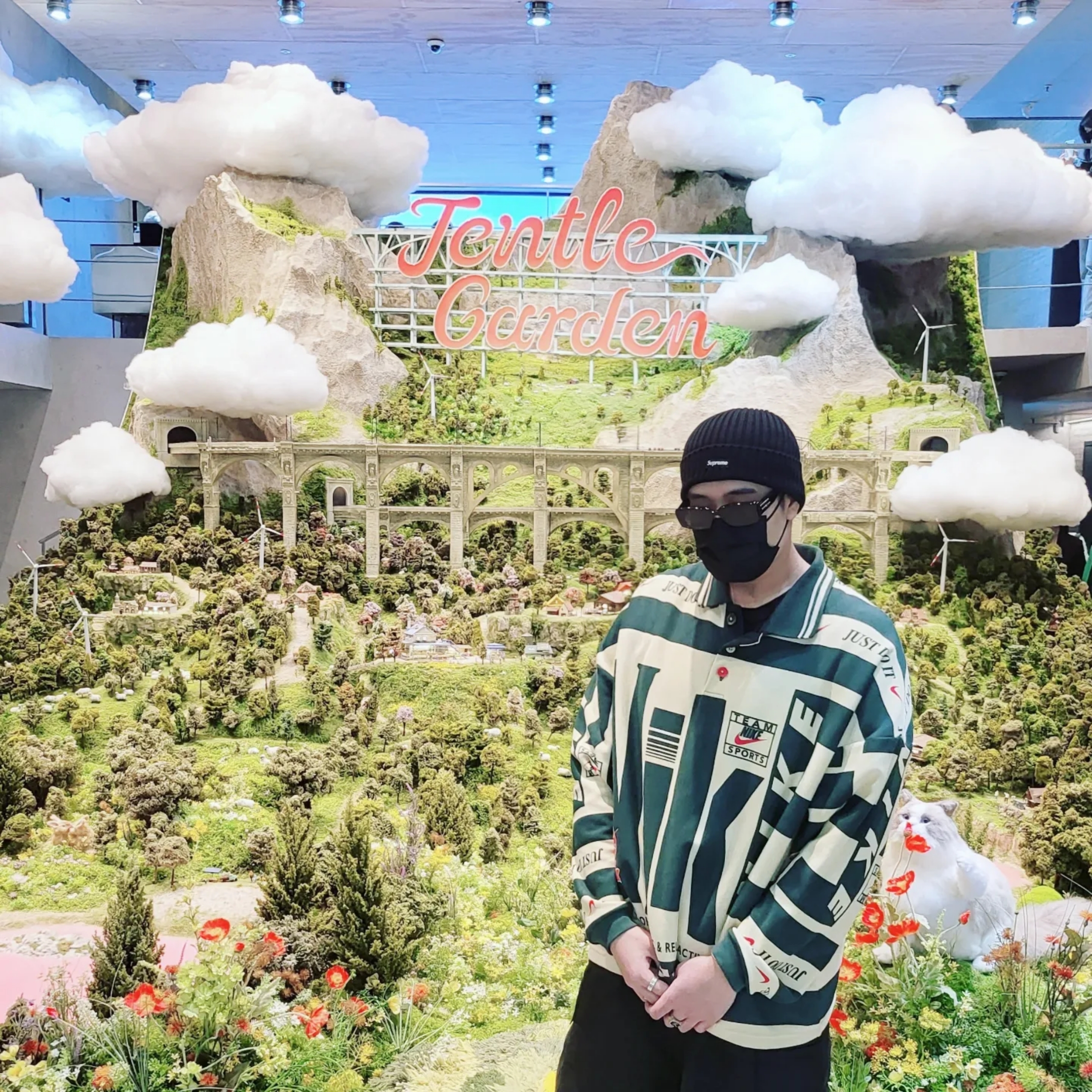Nike x Cactus Plant Flea Market Long Sleeve Polo Natural - Asia, Nike x Cactus Plant Flea Market Long Sleeve Polo Natural - US/EU 착용 스타일