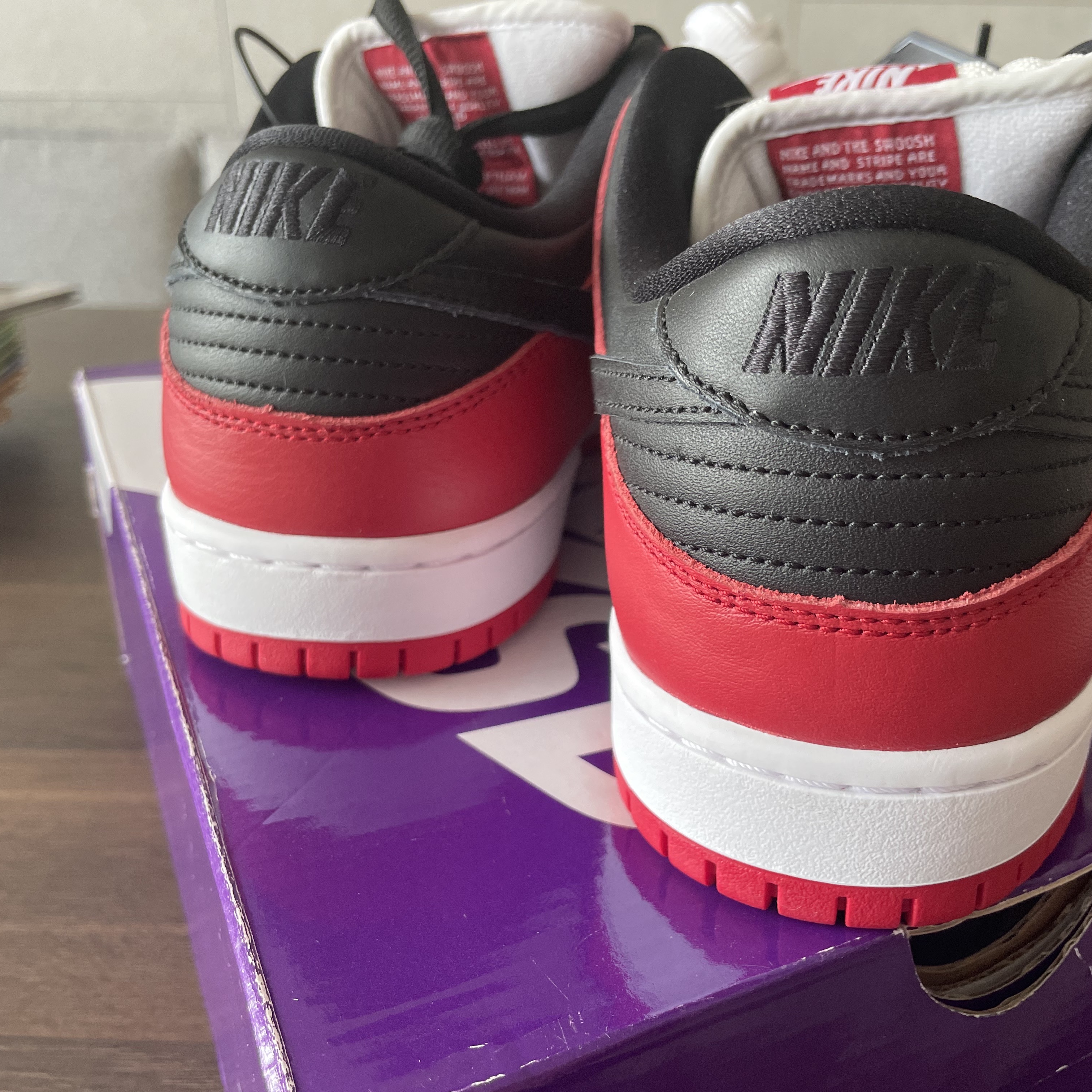 Nike SB Dunk Low Pro Chicago 착용 스타일 - 3