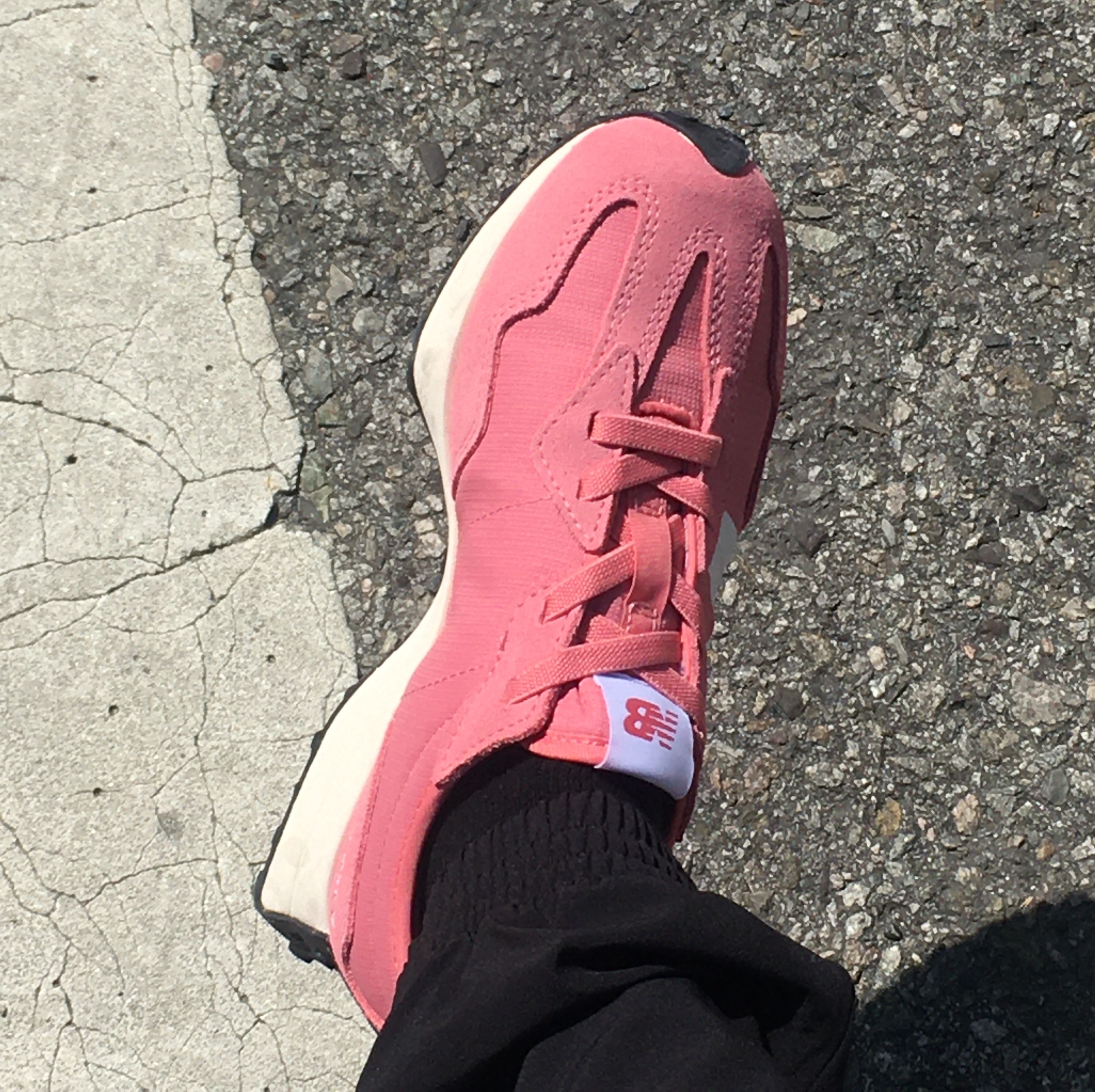 (PS) New Balance 327 Pink - W Wide 착용 스타일 - 5