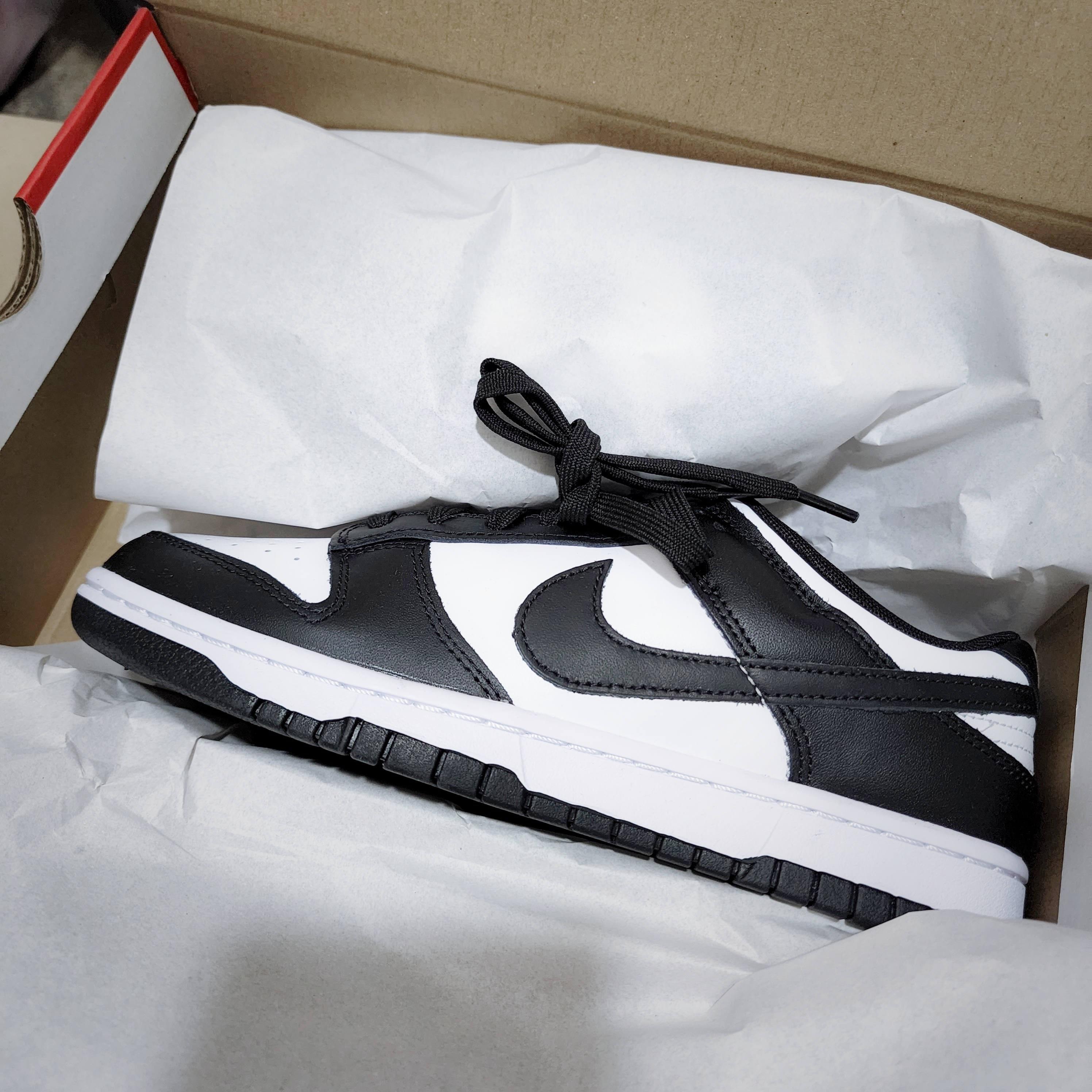 Nike Dunk Low Retro Black 착용 스타일