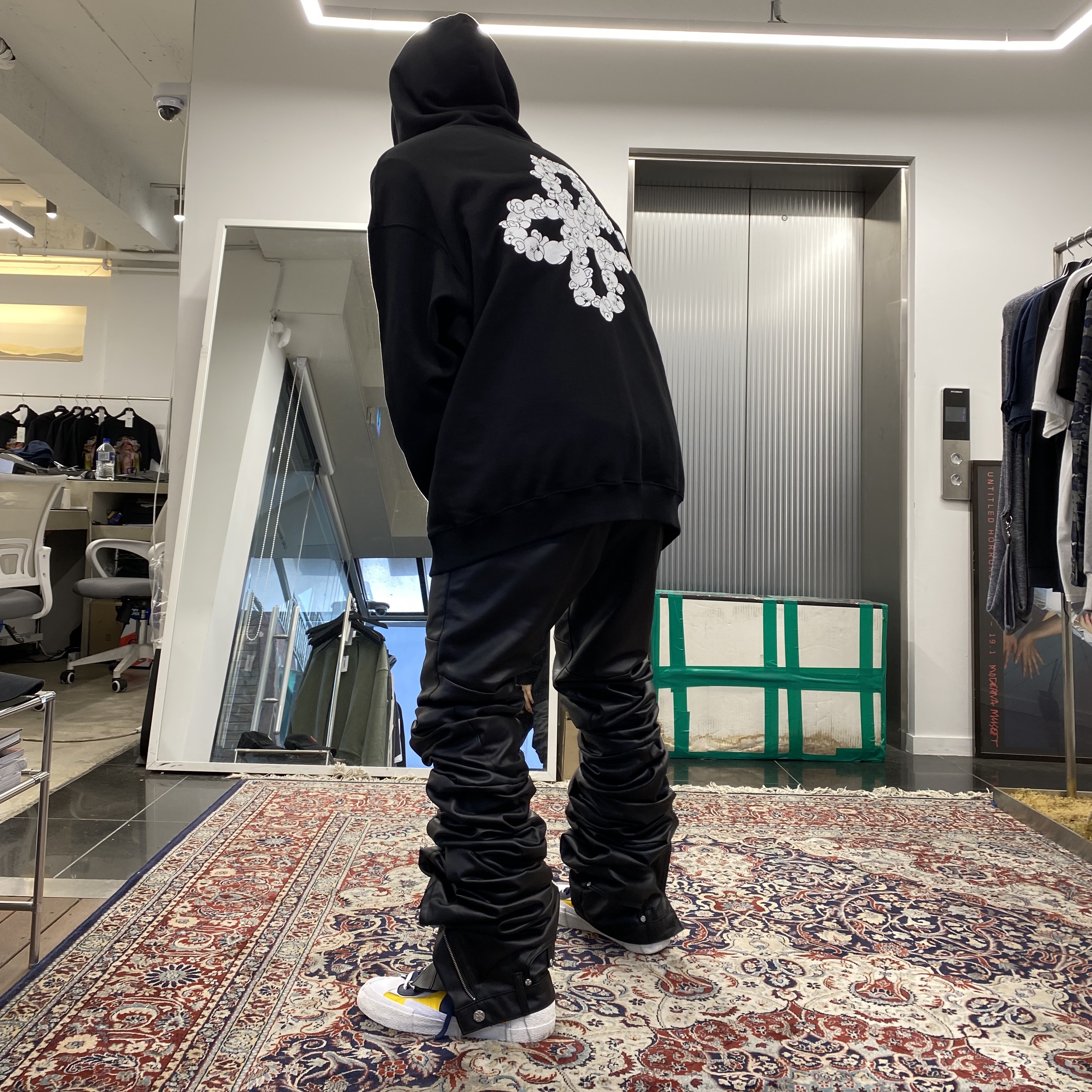Nike x Sacai Blazer Mid Snow Beach 착용 스타일 - 1