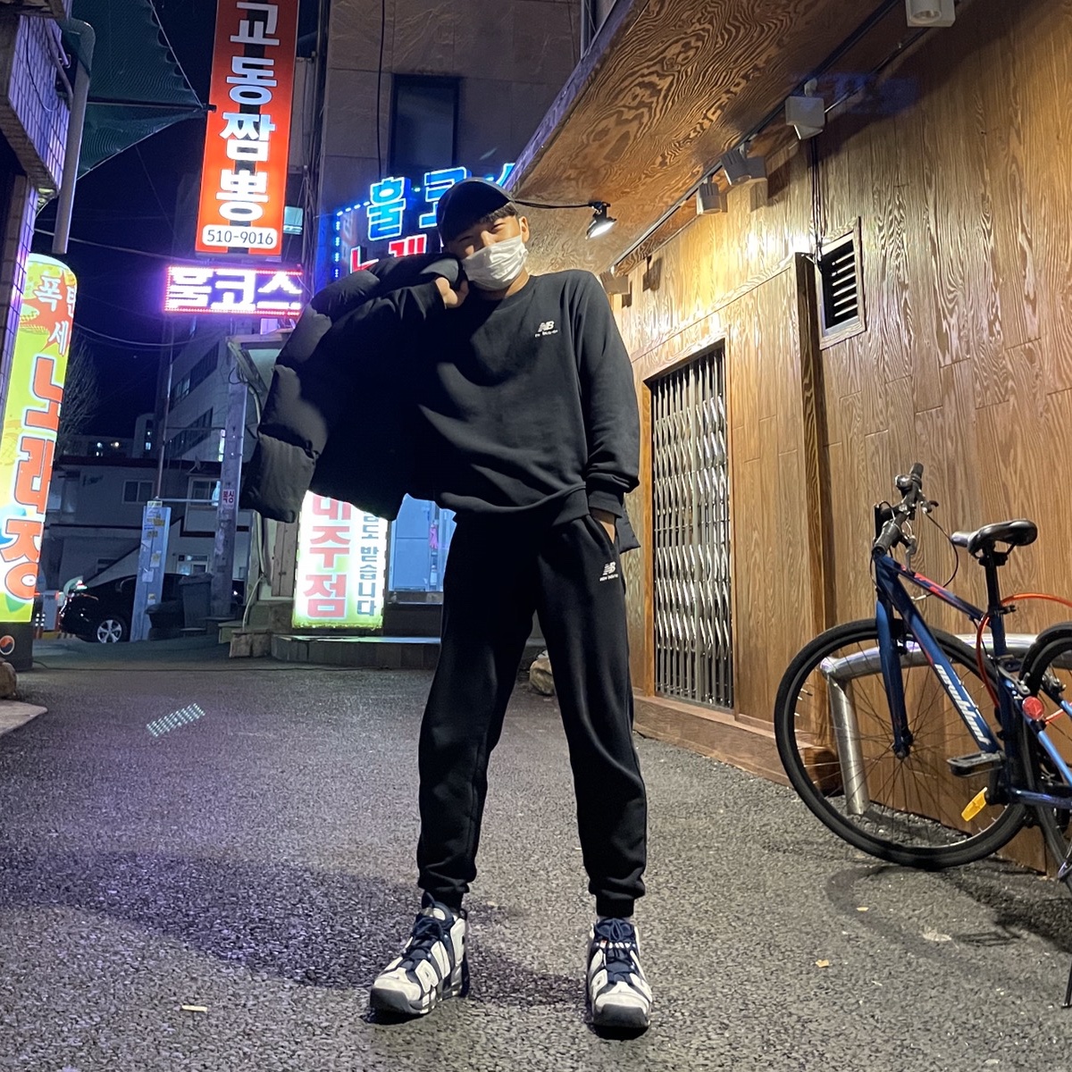 Nike Air More Uptempo Olympic 2020 착용 스타일
