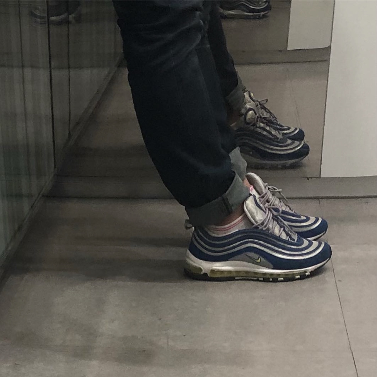 Nike Air Max 97 OG Royal Neon 착용 스타일