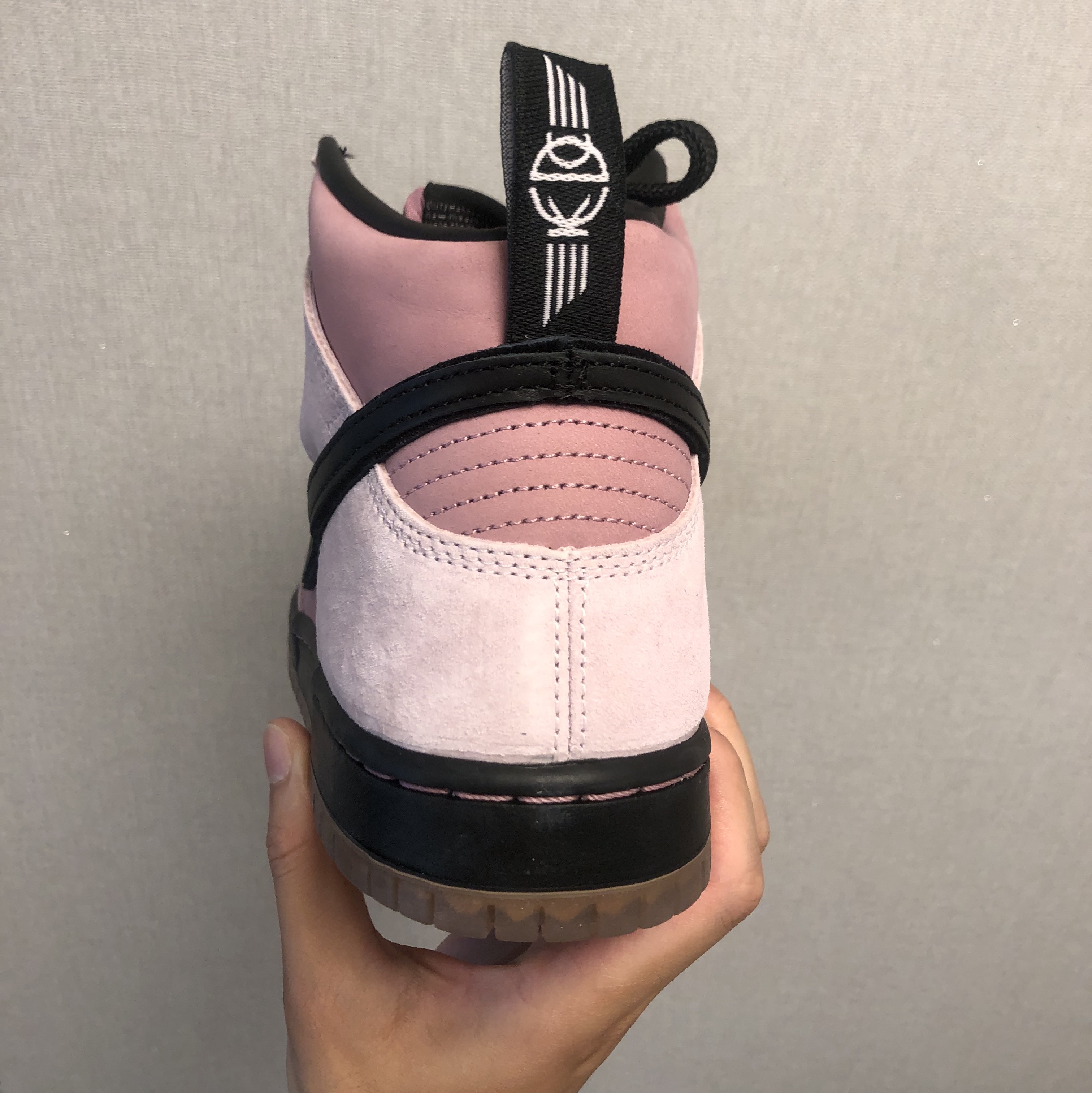 Nike x KCDC SB Dunk High Pro QS Elemental Pink 착용 스타일 - 3