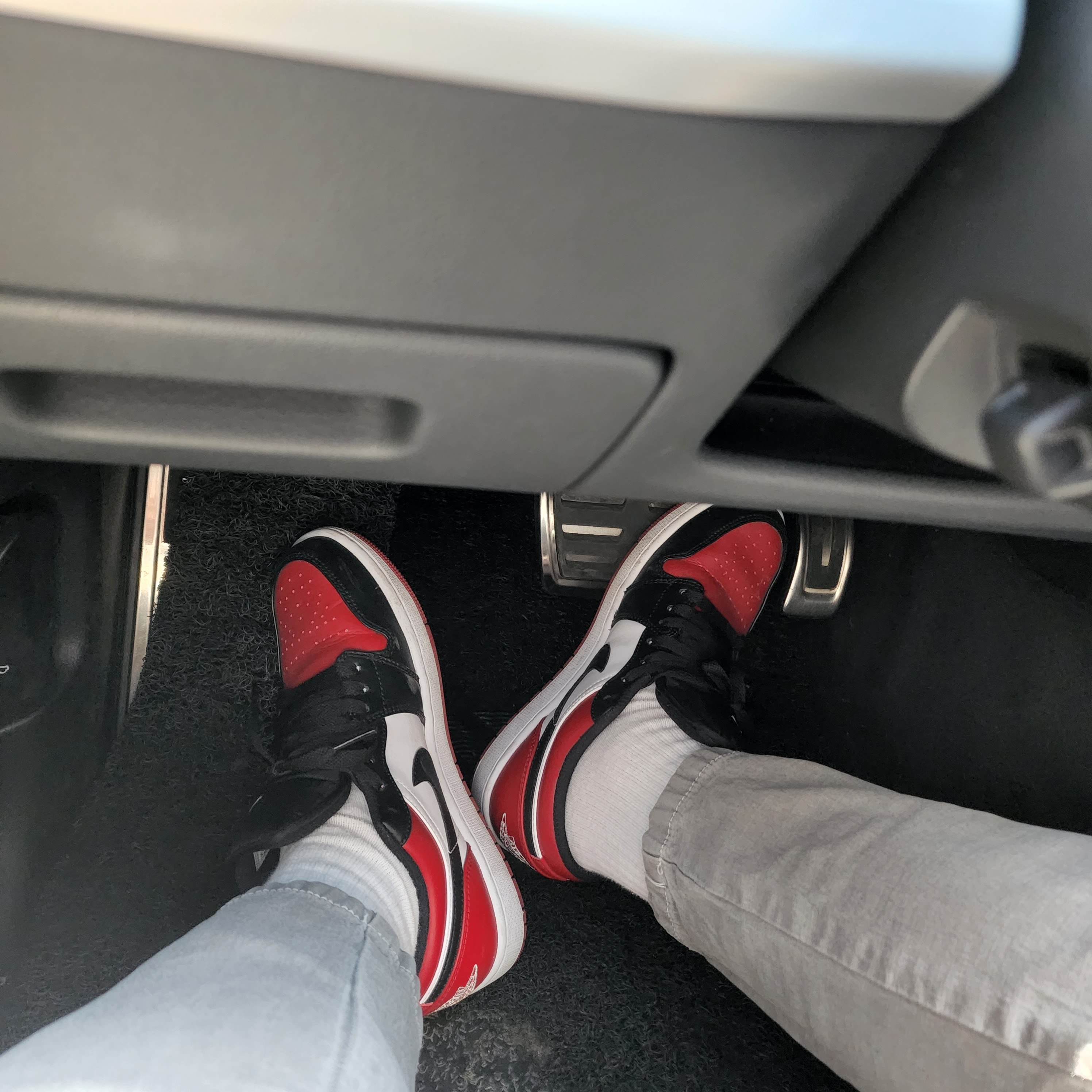 Jordan 1 Low Bred Toe 착용 스타일
