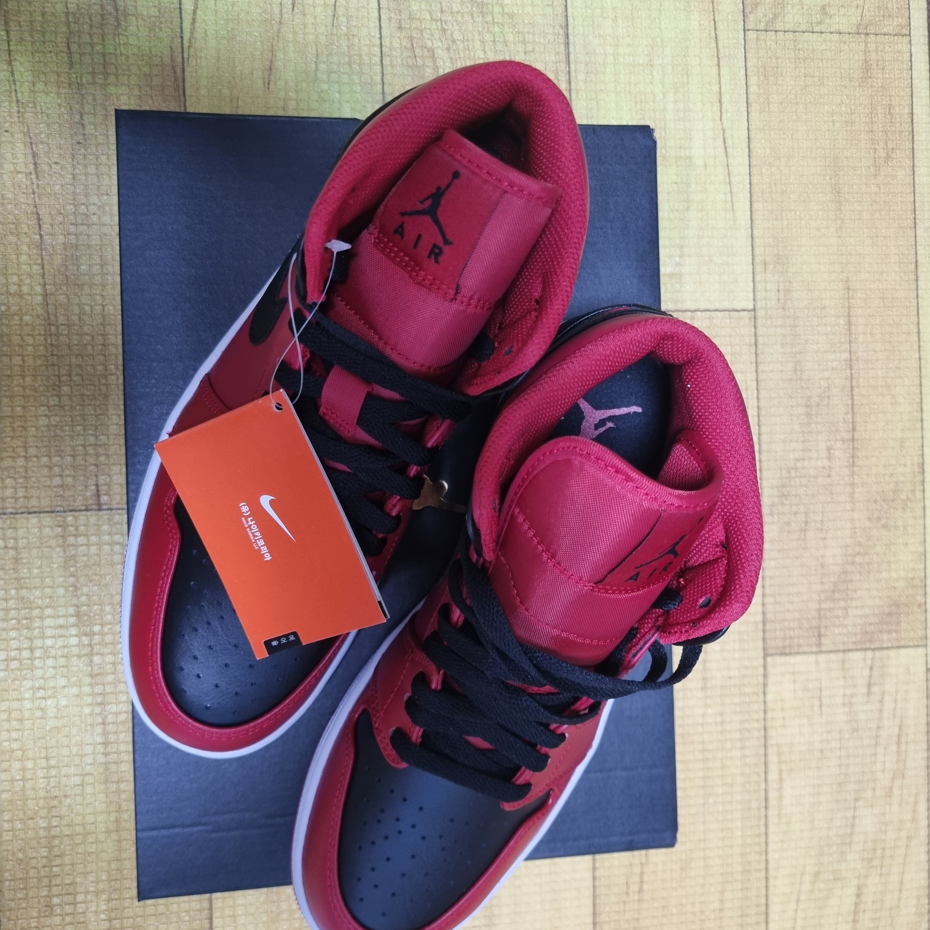 Jordan 1 Mid Reverse Bred 착용 스타일