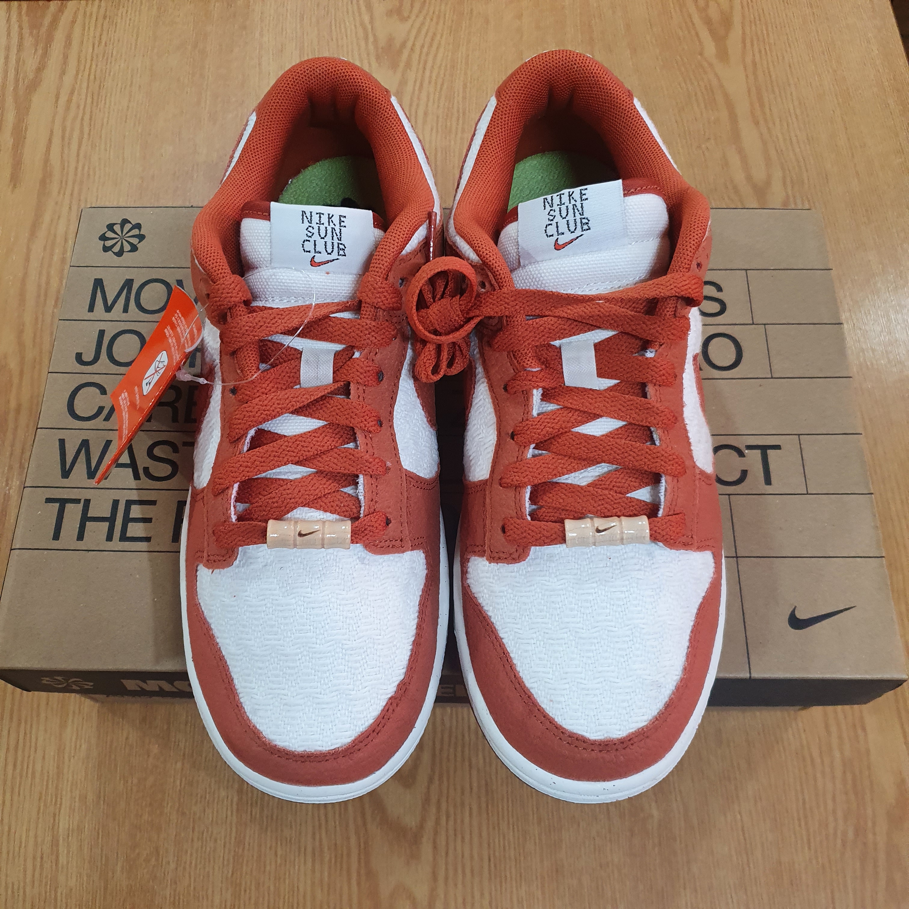 (W) Nike Dunk Low SE Sun Club Burnt Sunrise 착용 스타일 - 2