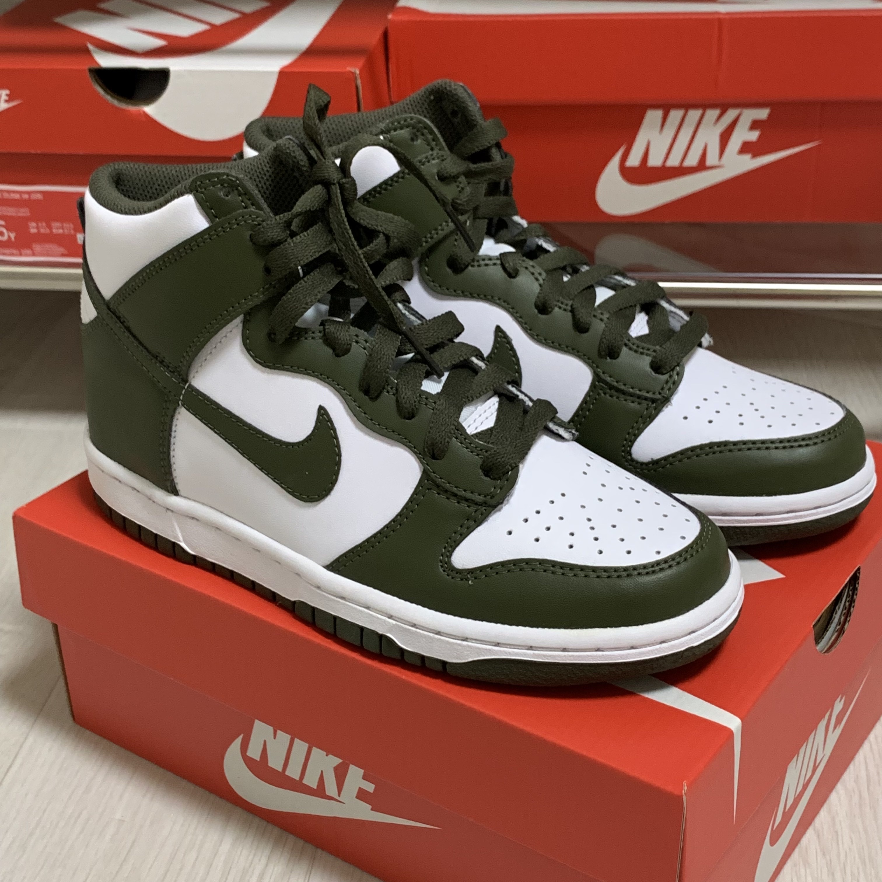 (GS) Nike Dunk High Cargo Khaki 착용 스타일