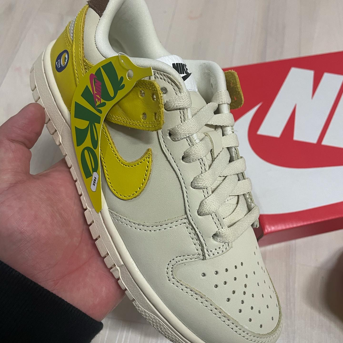 (W) Nike Dunk Low LX Banana 착용 스타일 - 2