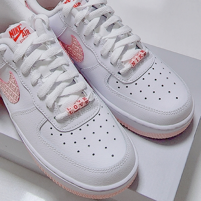 (W) Nike Air Force 1 '07 Valentine Day 2022 착용 스타일