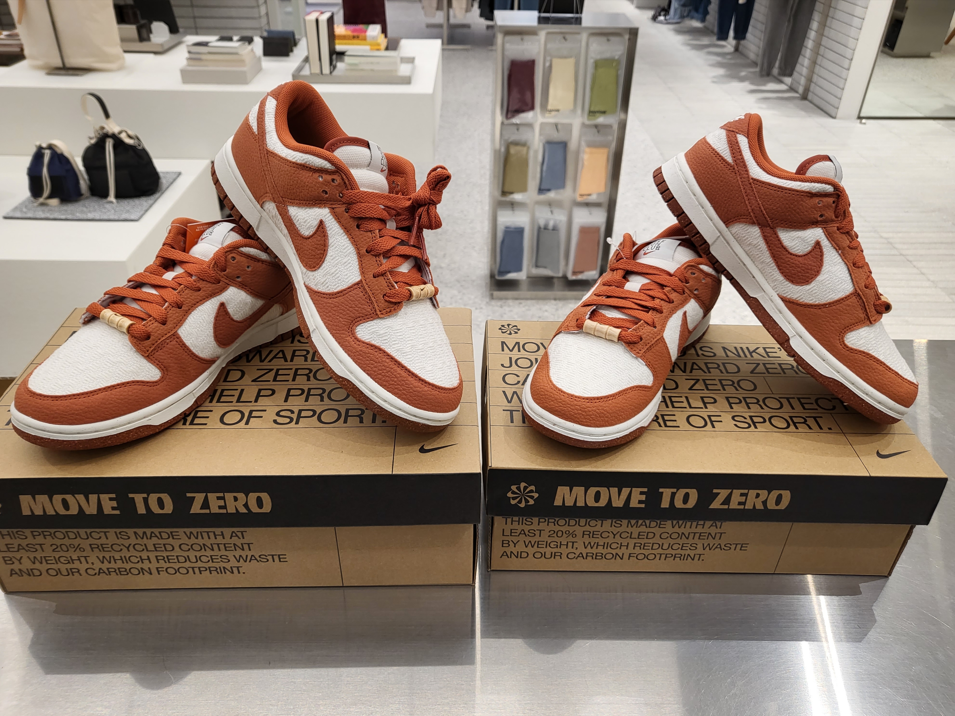 (W) Nike Dunk Low SE Sun Club Burnt Sunrise 착용 스타일