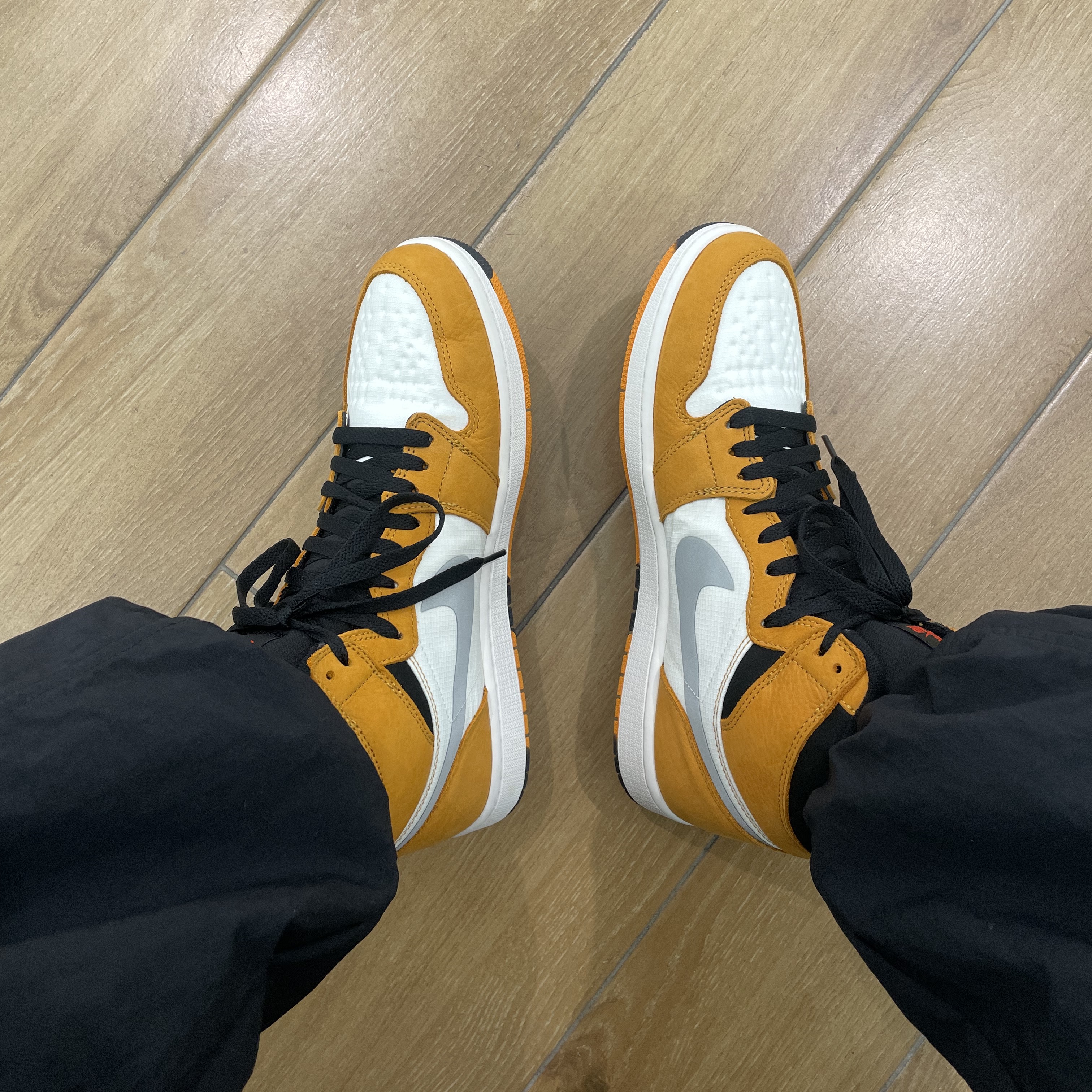 Jordan 1 Element Gore-Tex Light Curry 착용 스타일