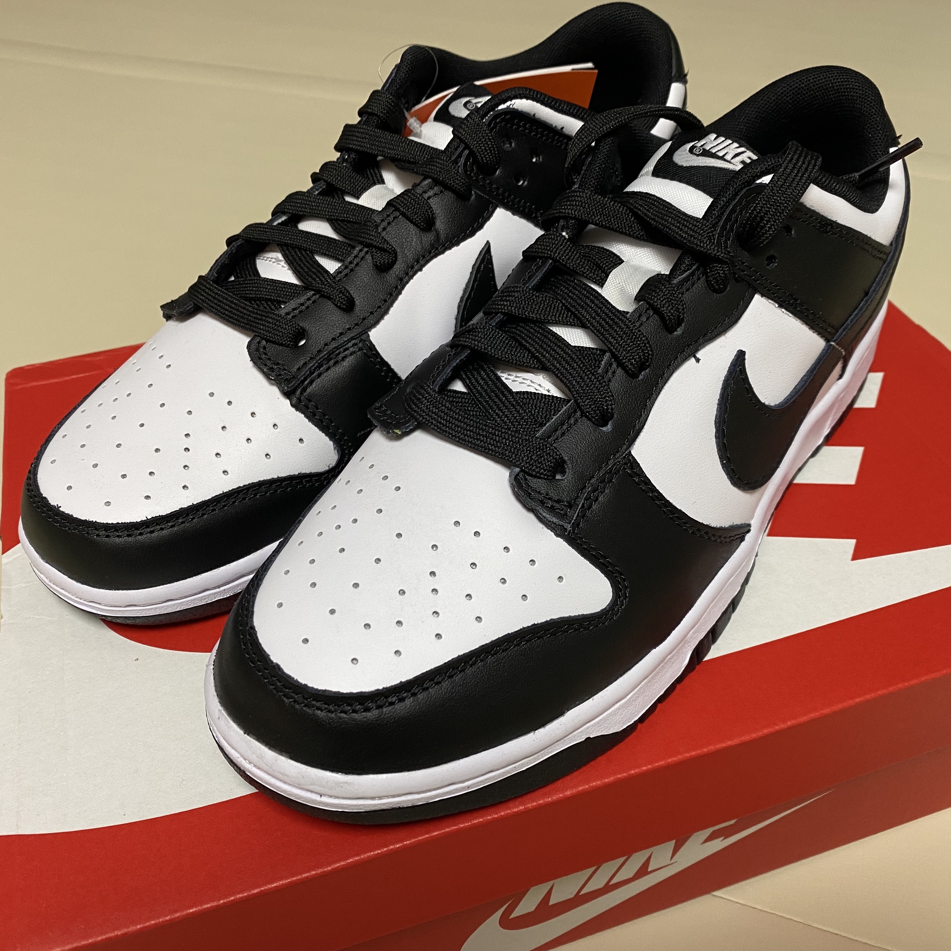 Nike Dunk Low Retro Black 착용 스타일