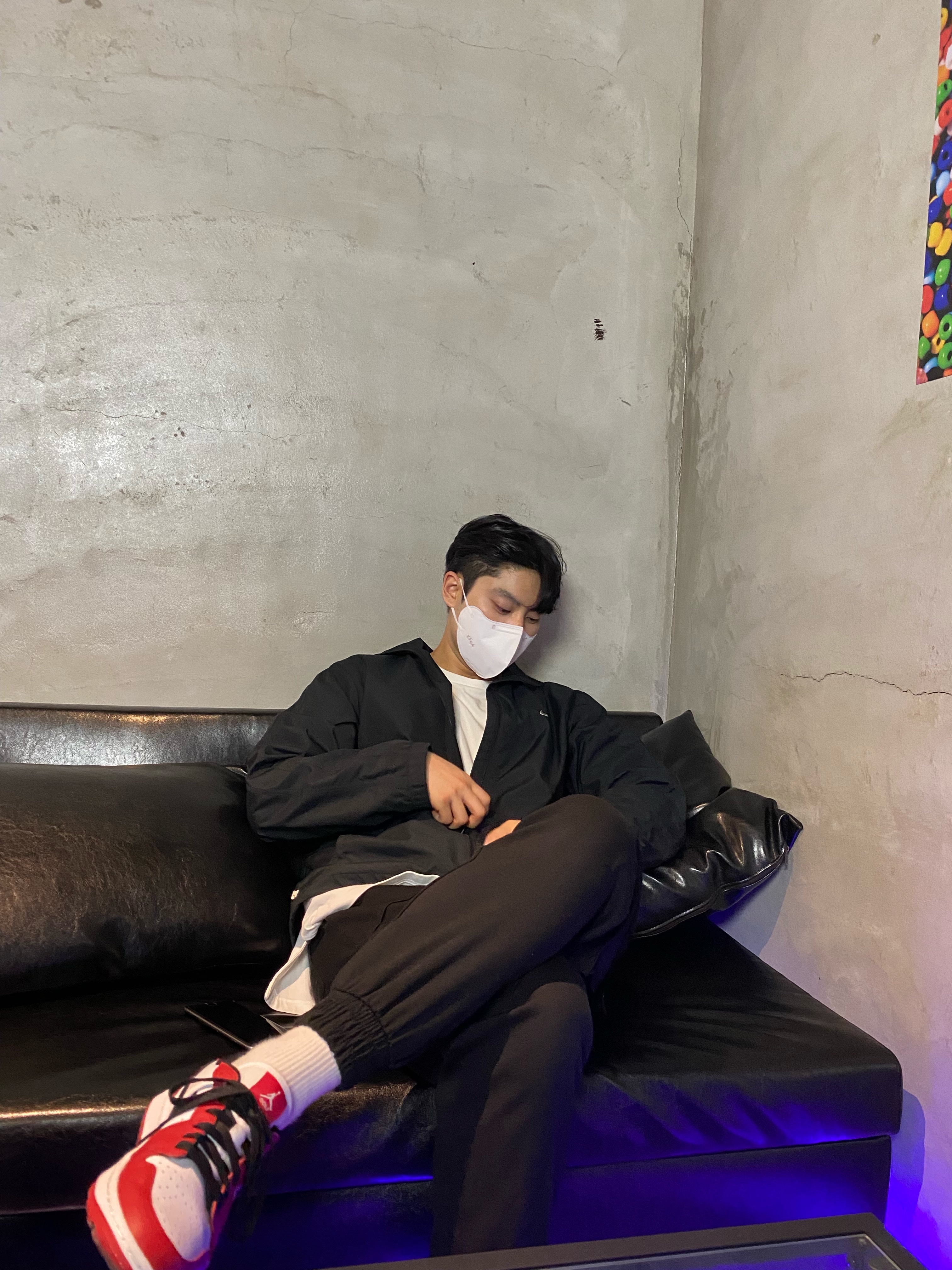 Jordan 1 Low Golf Chicago, Nike NRG Solo Swoosh Satin Bomber Jacket Black Doll - Asia 착용 스타일 - 2