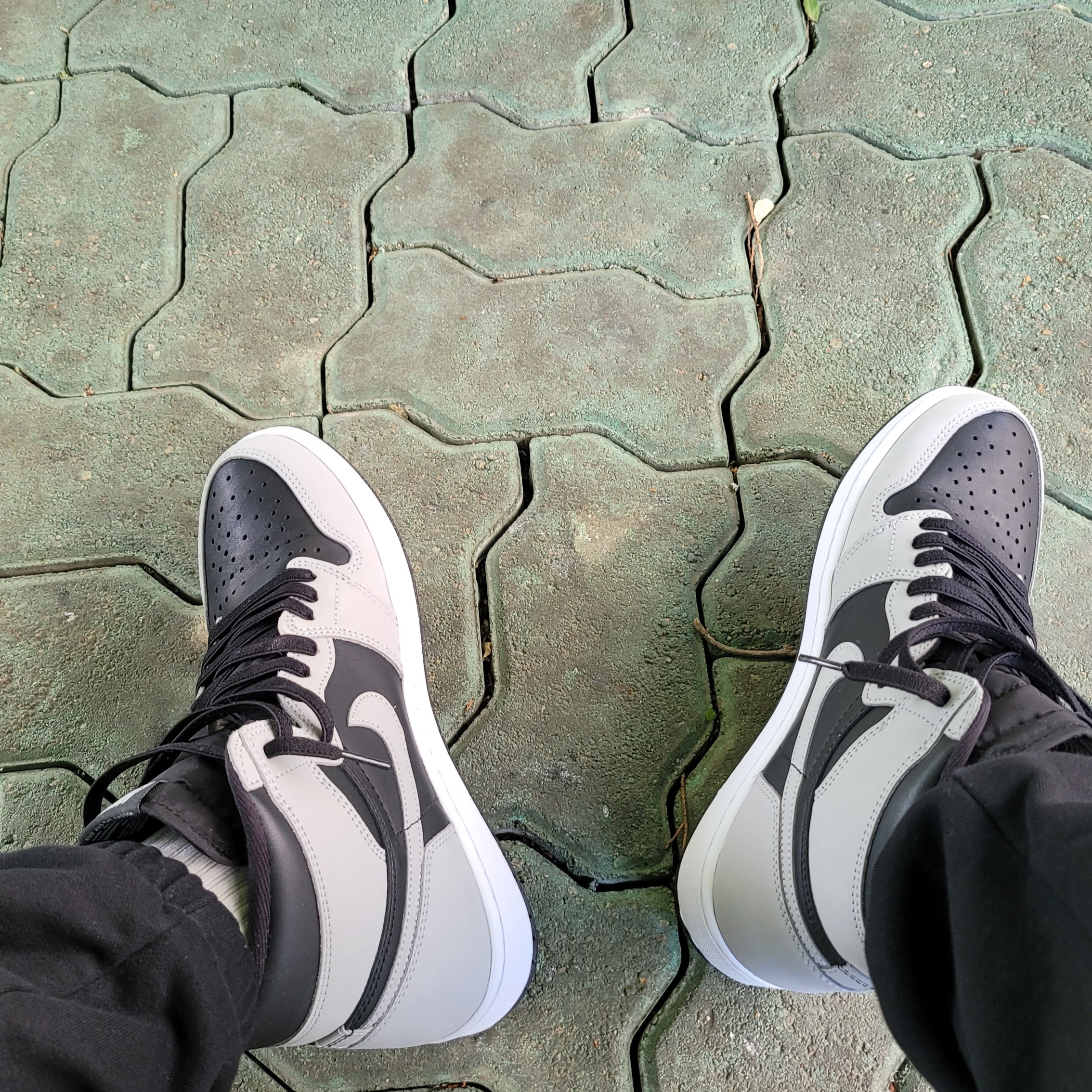 Jordan 1 Retro High OG Shadow 2.0 착용 스타일 - 2