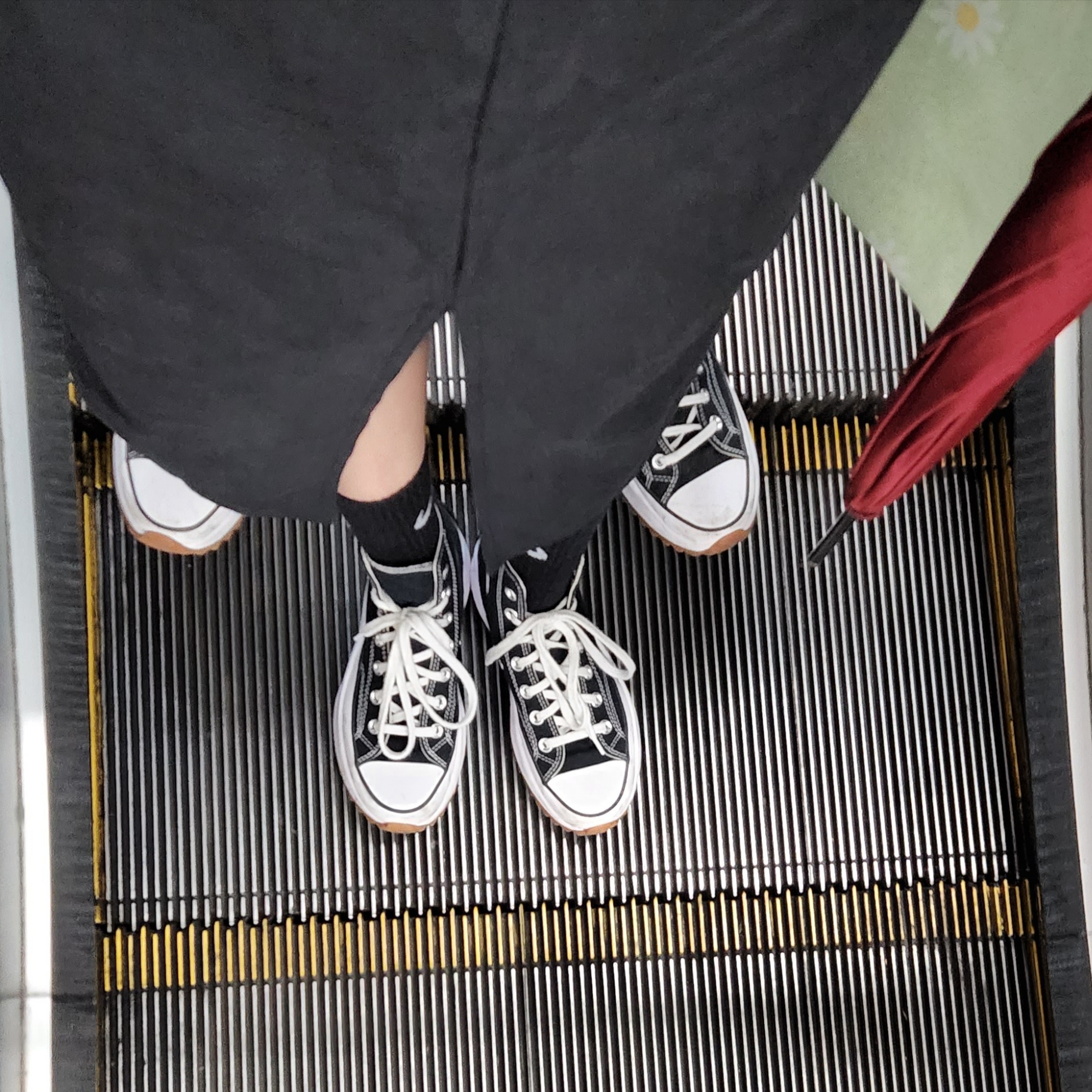 Converse Run Star Hike Hi Black White Gum 착용 스타일