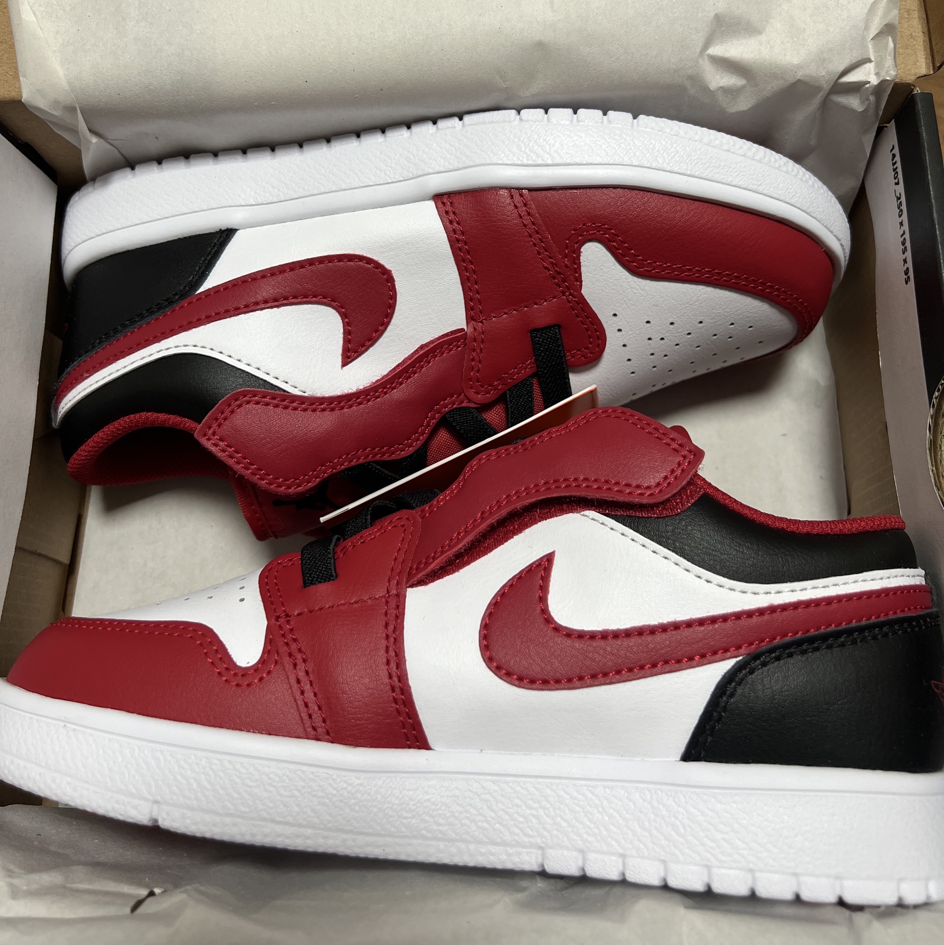 (PS) Jordan 1 Low Alt White Gym Red Black 착용 스타일 - 2