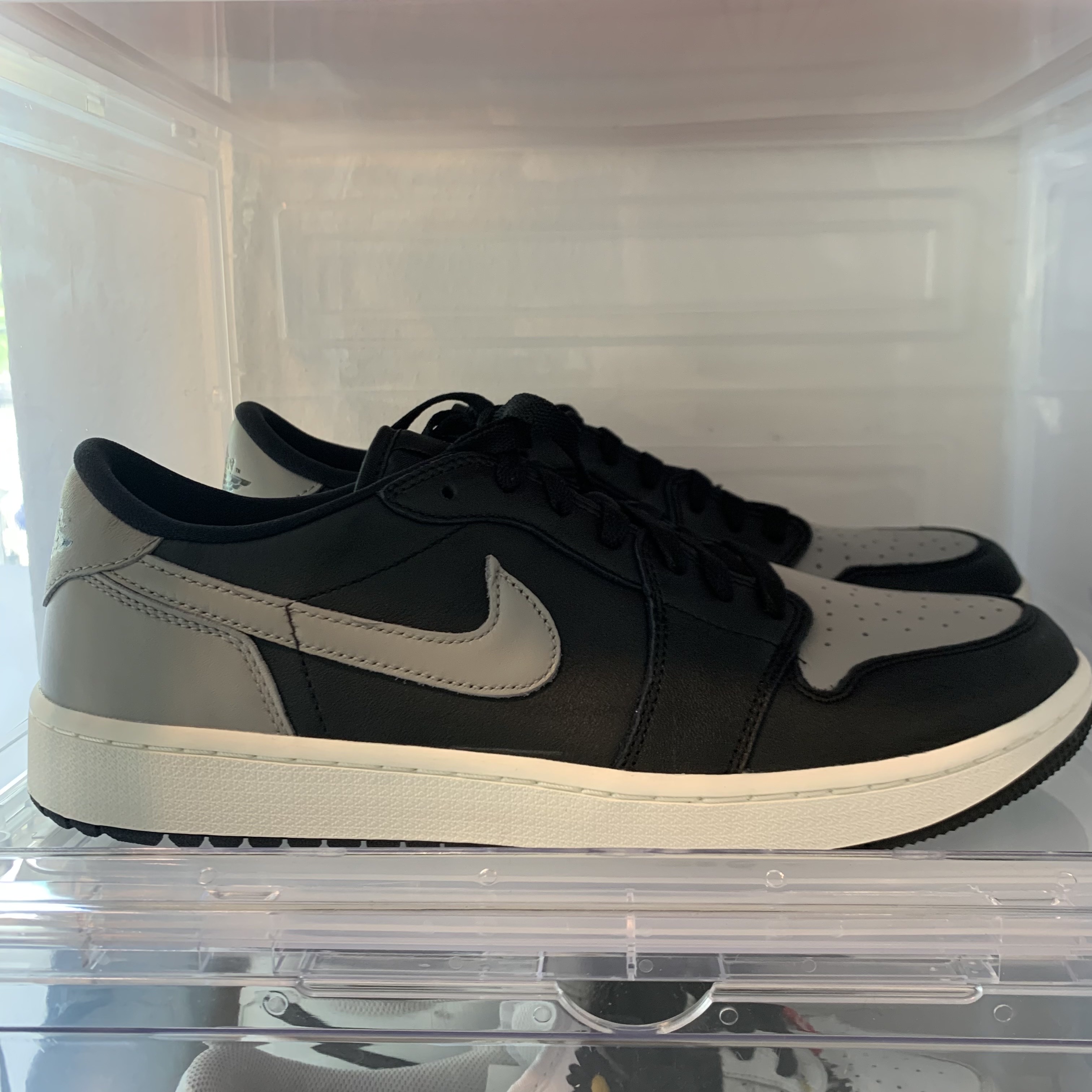 Jordan 1 Low Golf Shadow, Jordan 2 x Off-White Retro Low SP White and Varsity Red 착용 스타일 - 3