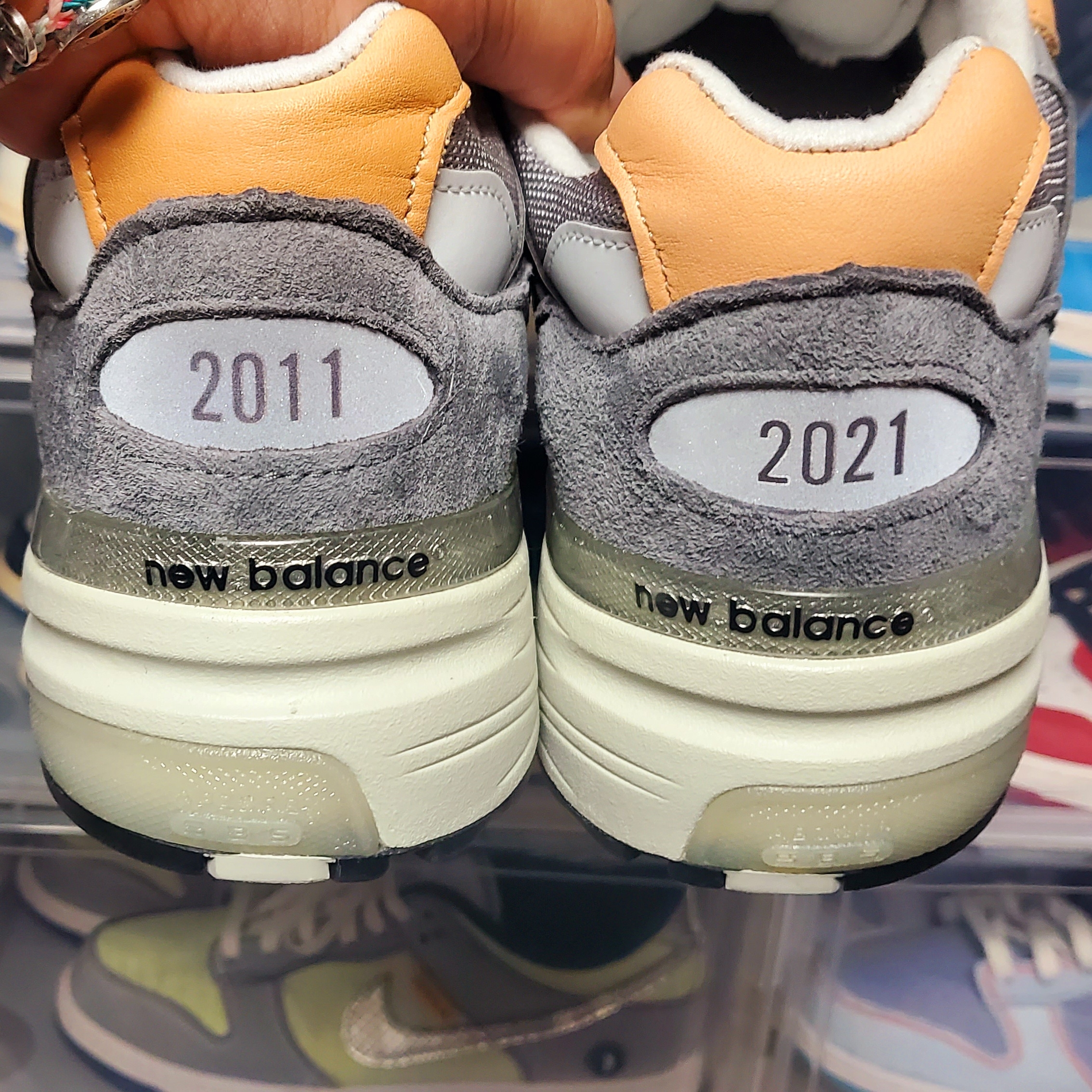 New Balance x Todd Snyder 992 Made in USA 10th Anniversary Grey Tan 착용 스타일 - 4