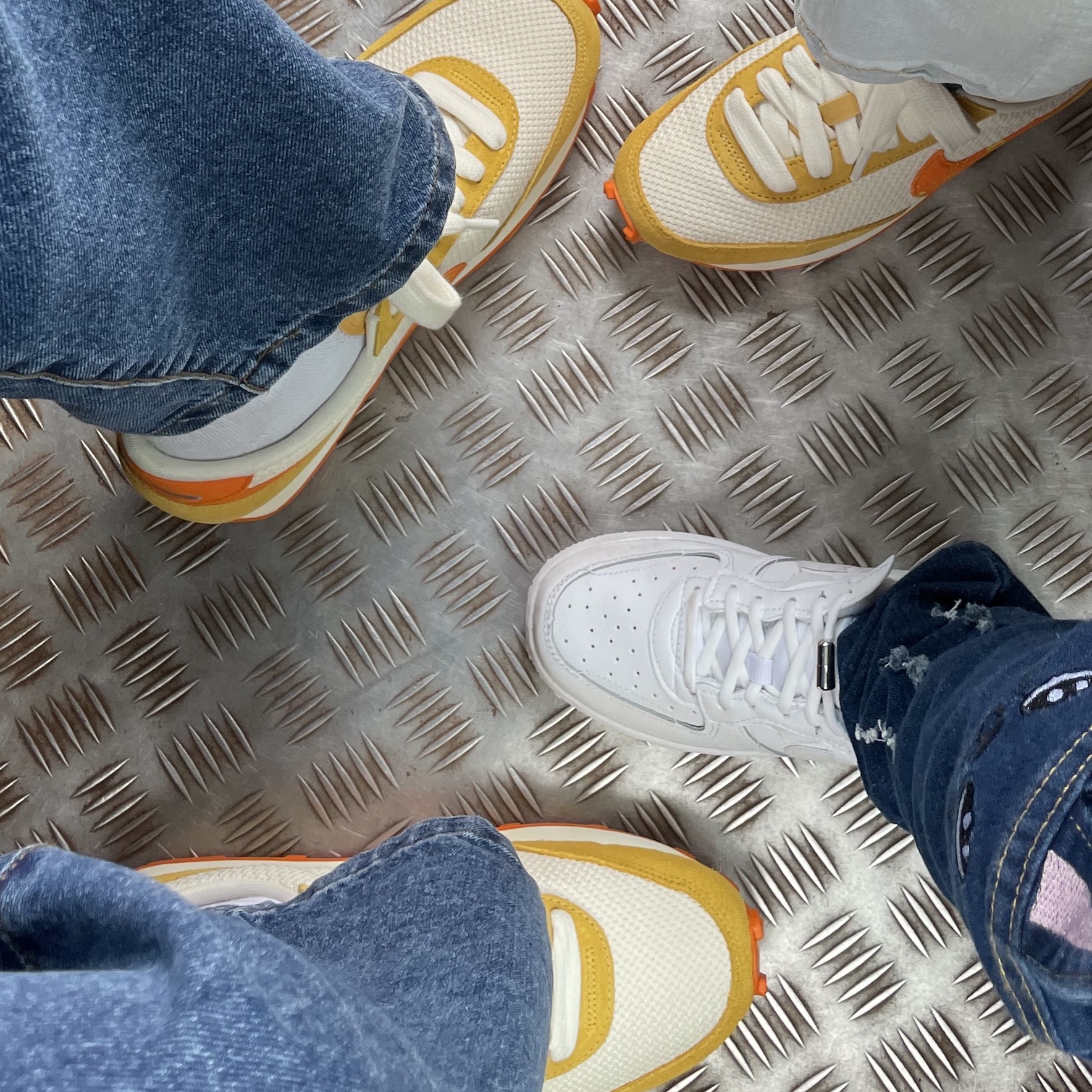 (W) Nike Daybreak Magma Orange 착용 스타일 - 3