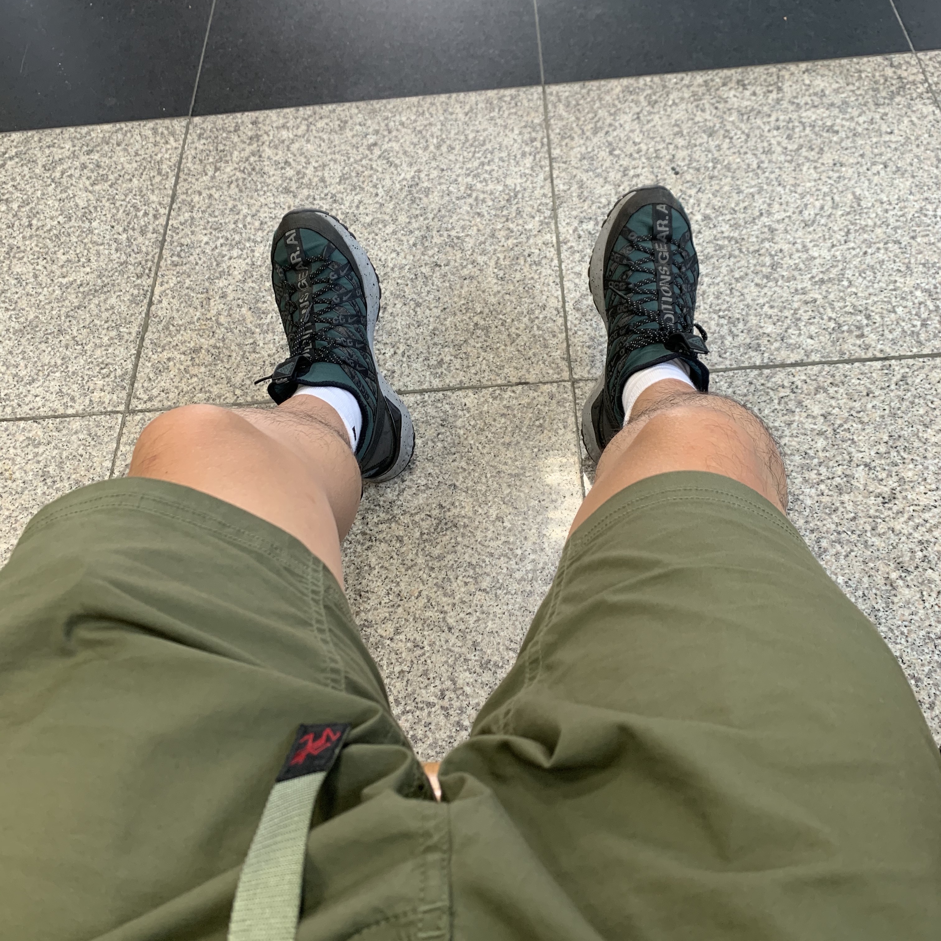 Nike ACG React Terra Gobe Ridgerock 착용 스타일