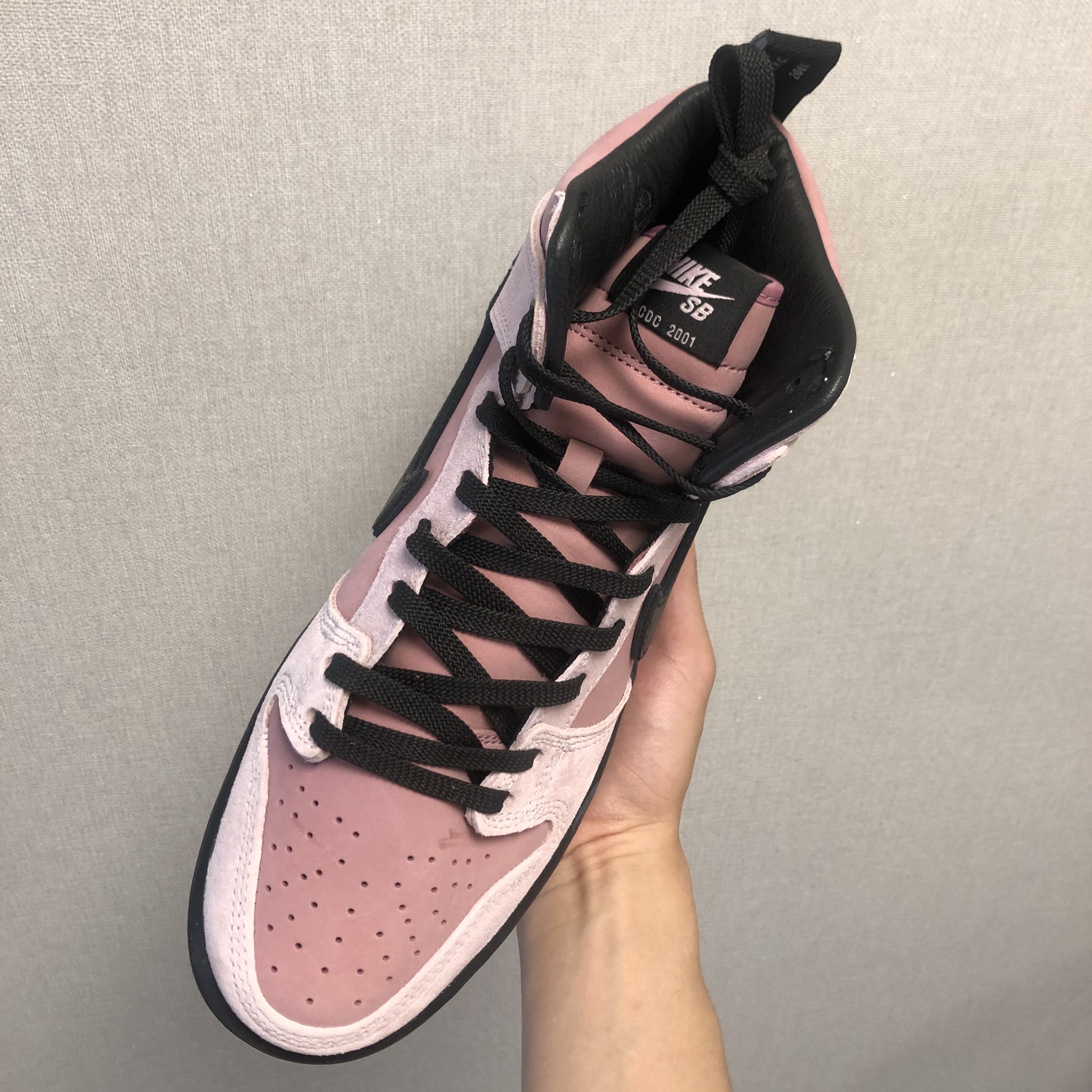 Nike x KCDC SB Dunk High Pro QS Elemental Pink 착용 스타일 - 4
