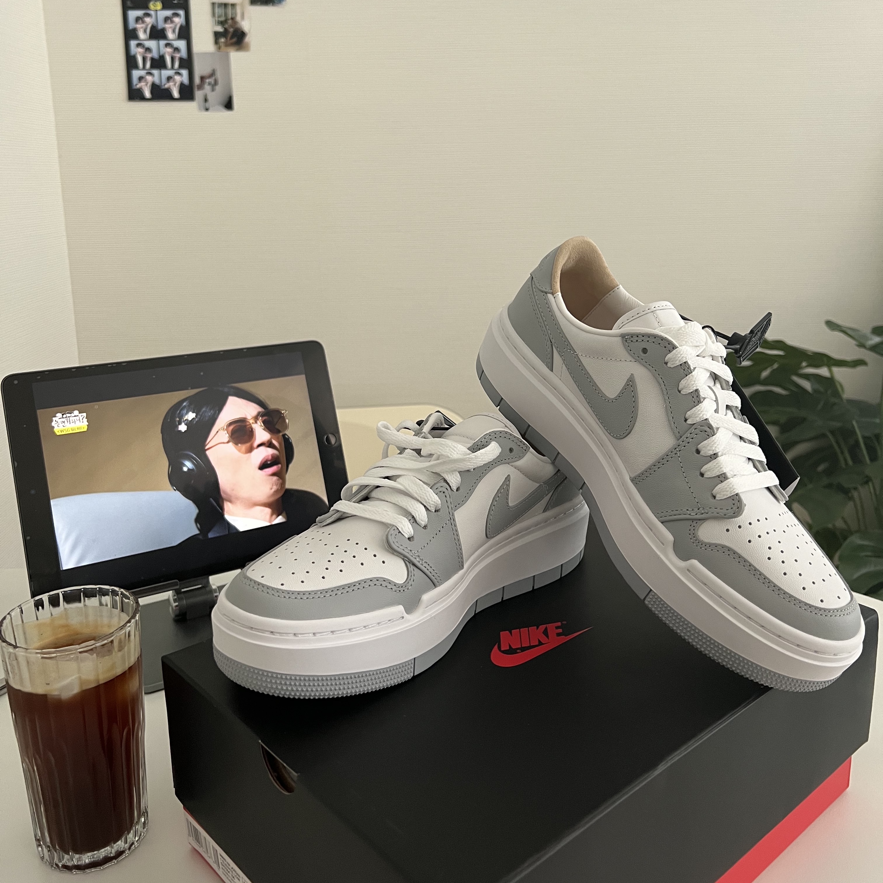 (W) Jordan 1 Elevate Low White and Wolf Grey 착용 스타일