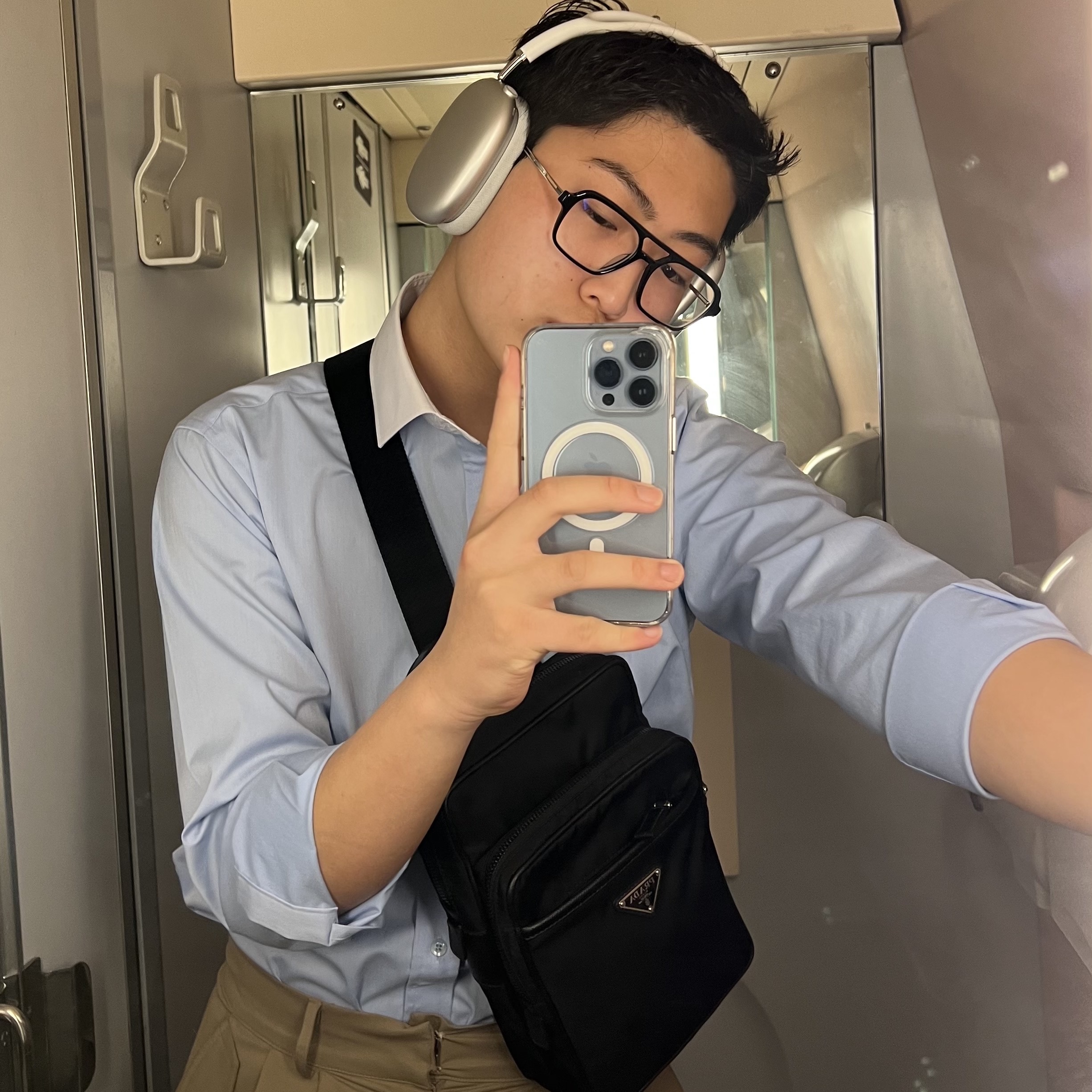 Apple AirPods Max Lightning Silver (Korean Ver.) 착용 스타일