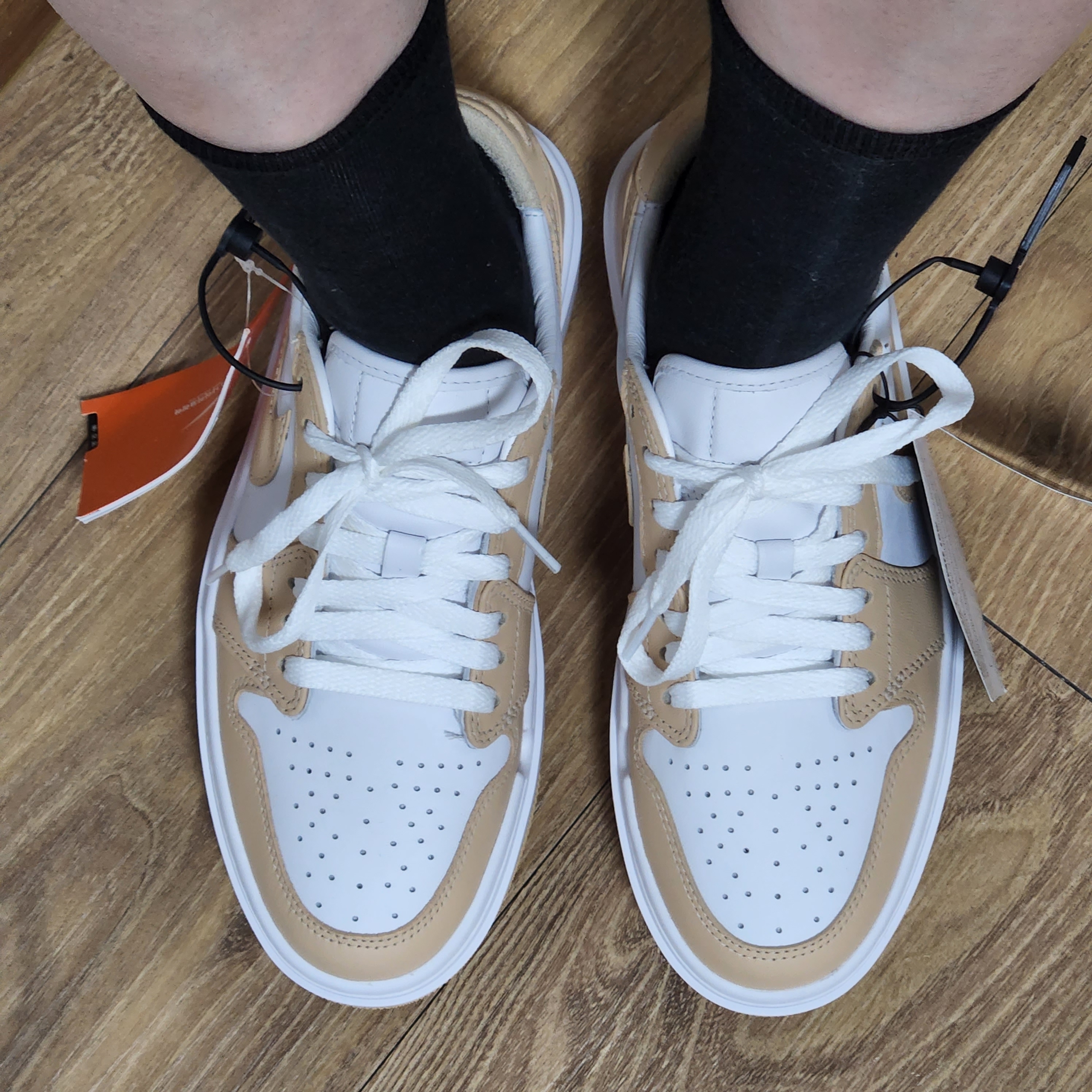 (W) Jordan 1 Elevate Low White Onyx 착용 스타일 - 2