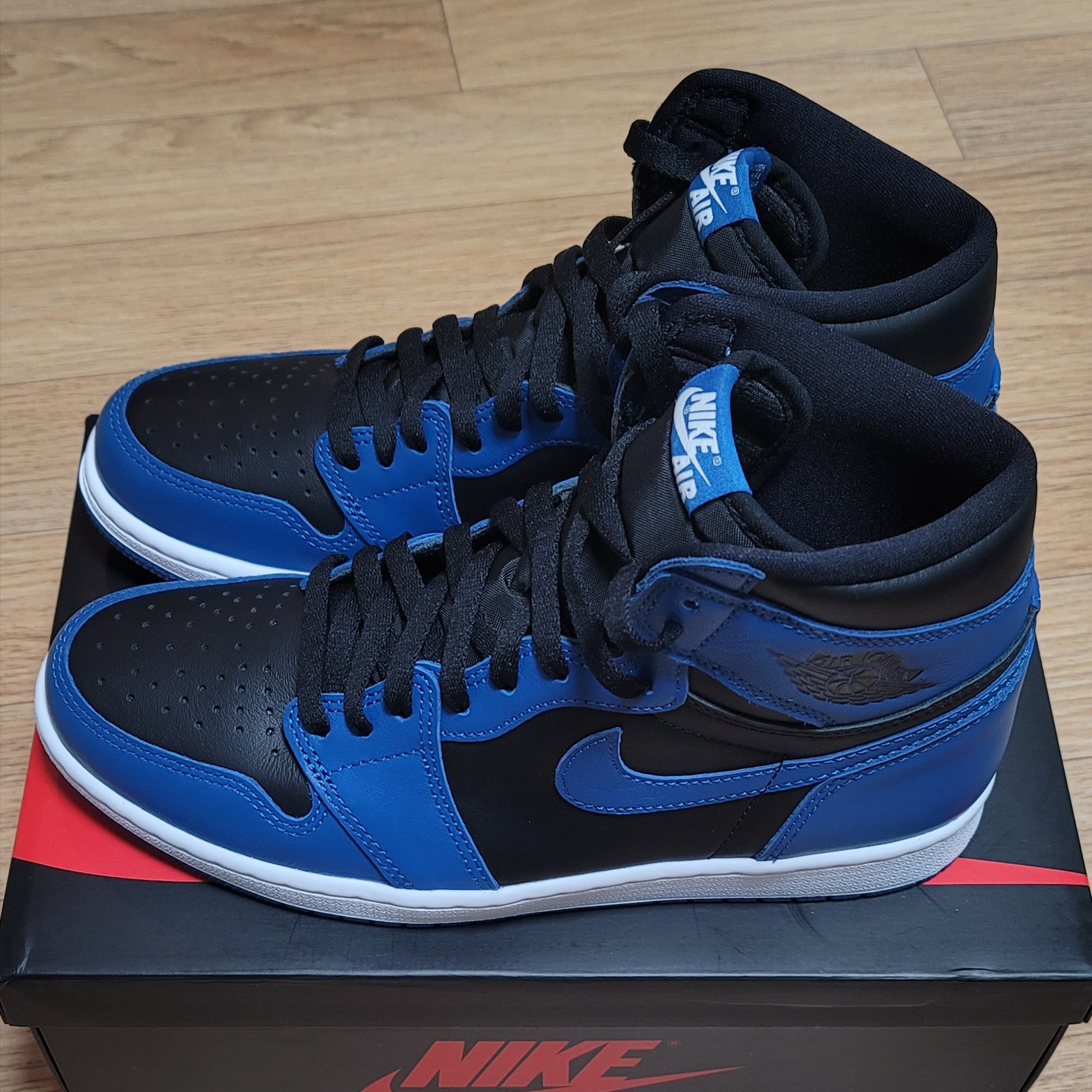 Jordan 1 Retro High OG Dark Marina Blue 착용 스타일