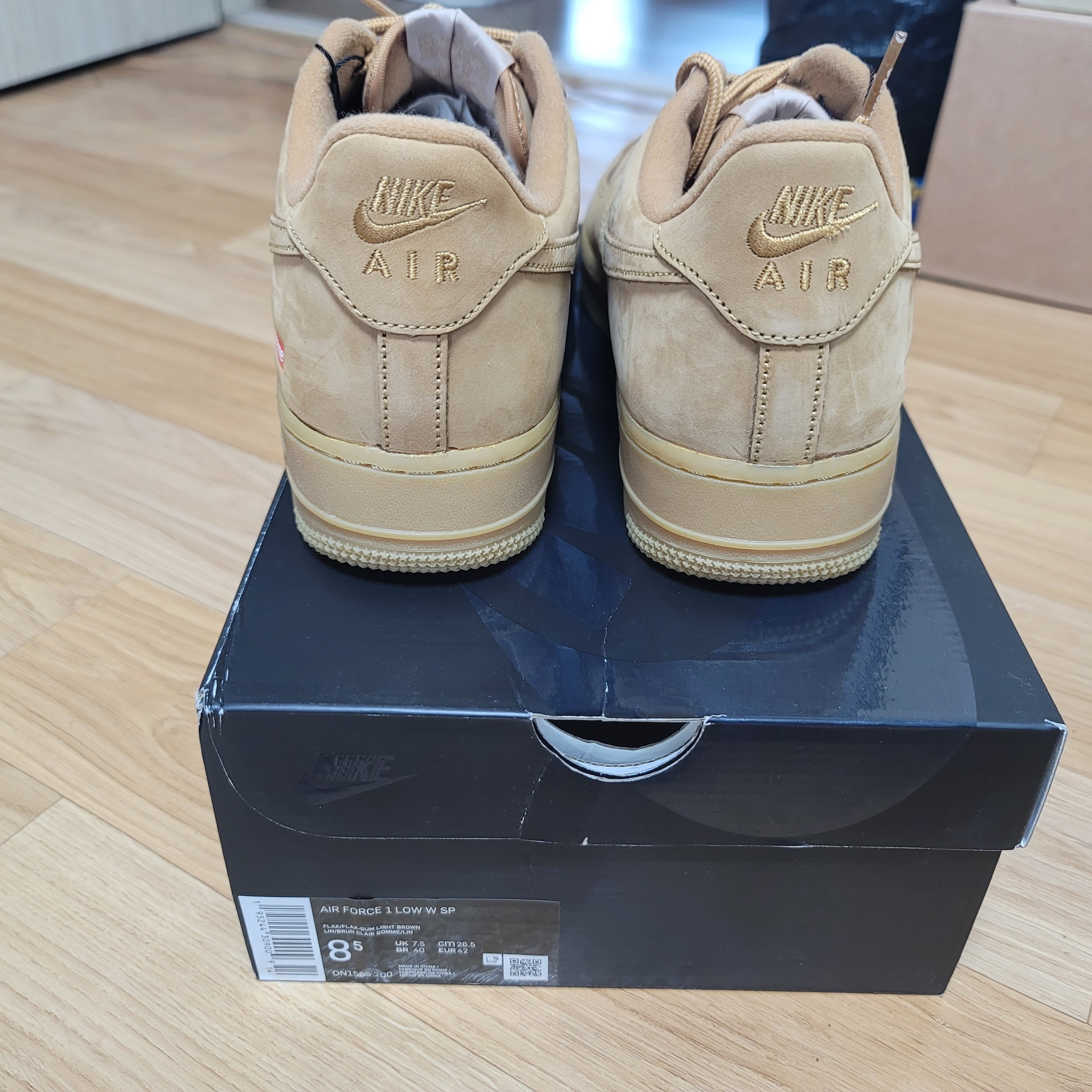 Nike x Supreme Air Force 1 Low Flax 착용 스타일 - 4