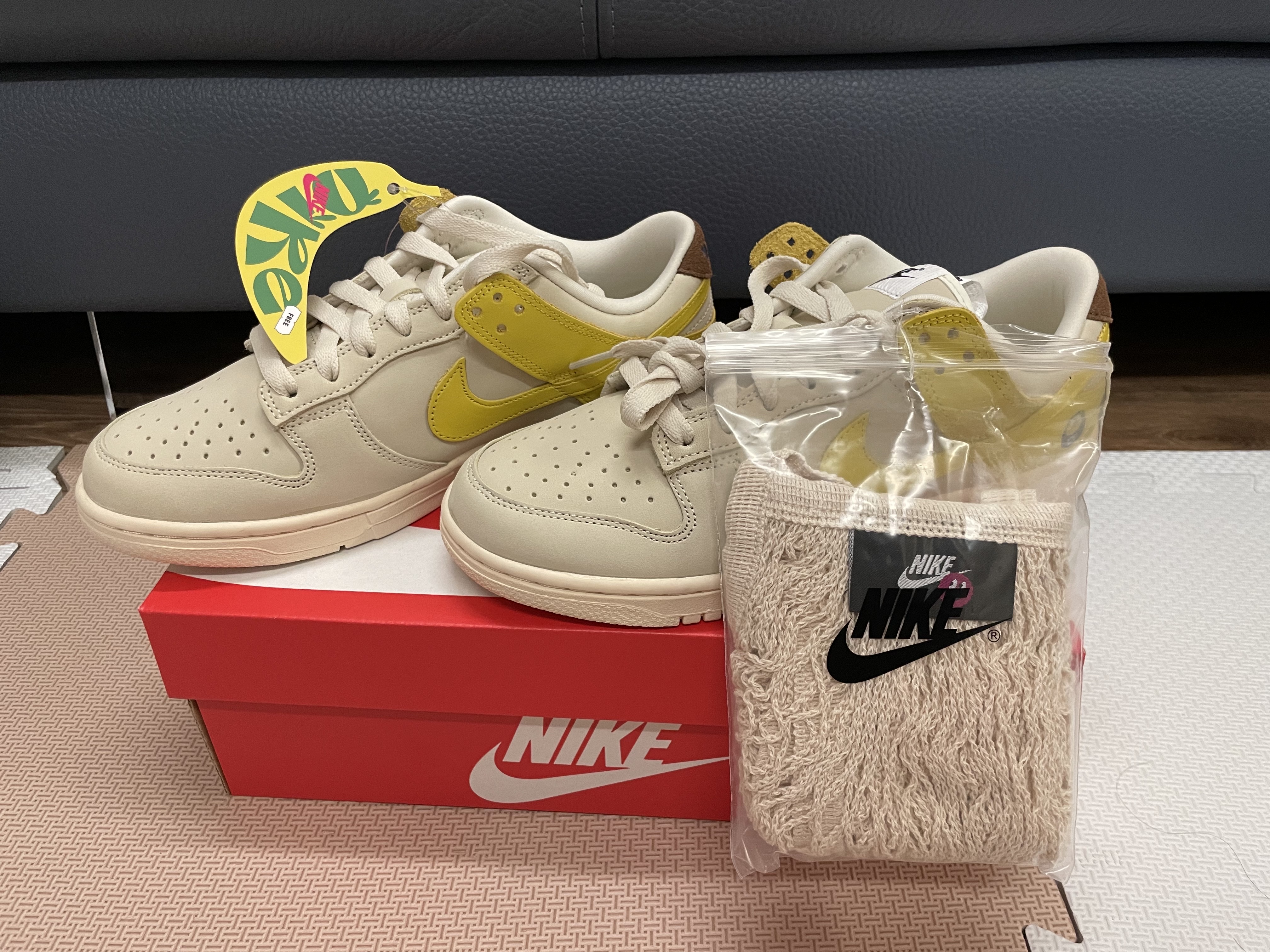 (W) Nike Dunk Low LX Banana 착용 스타일 - 2