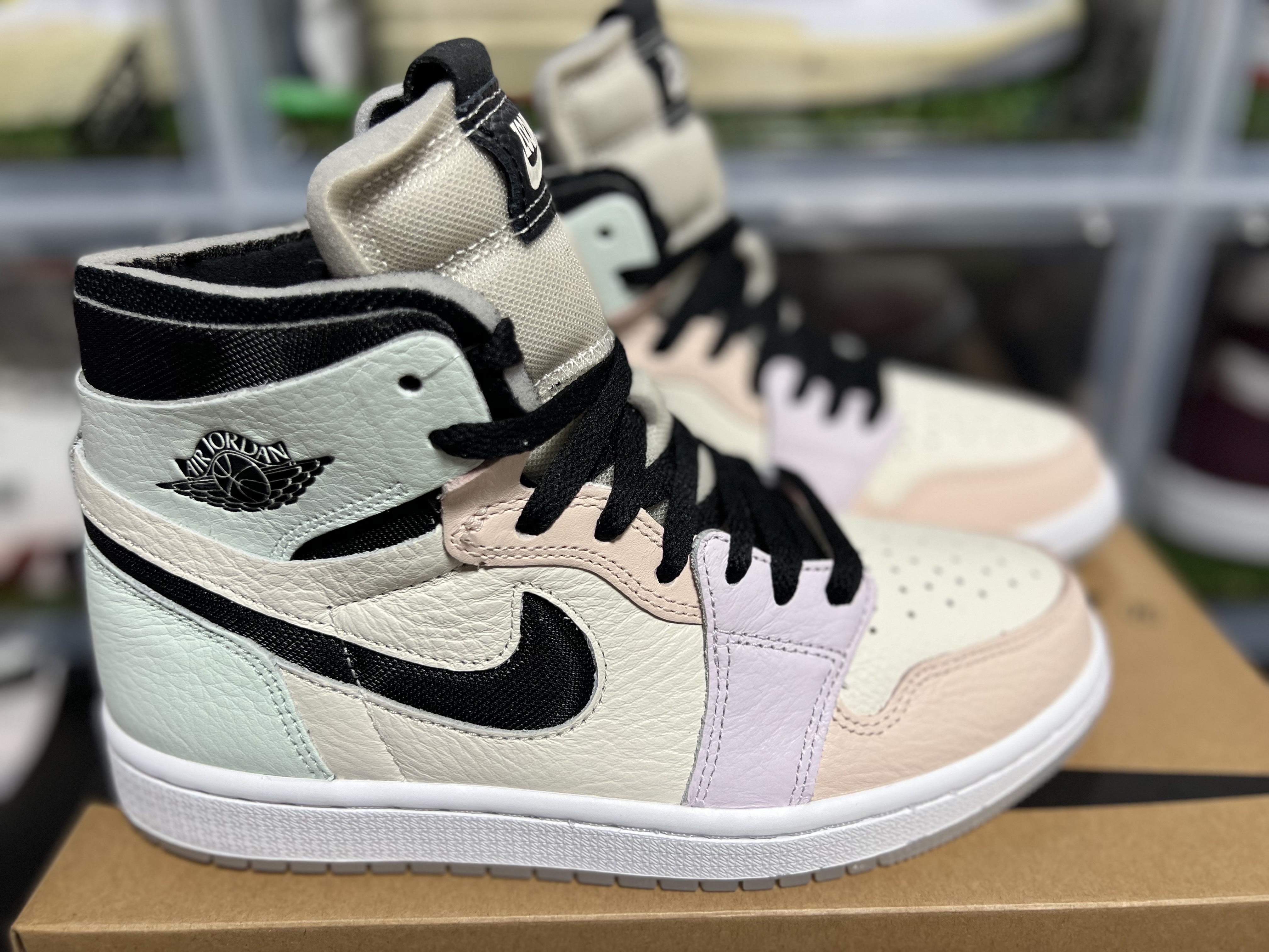 (W) Jordan 1 Zoom Air CMFT Pale Ivory 착용 스타일 - 2