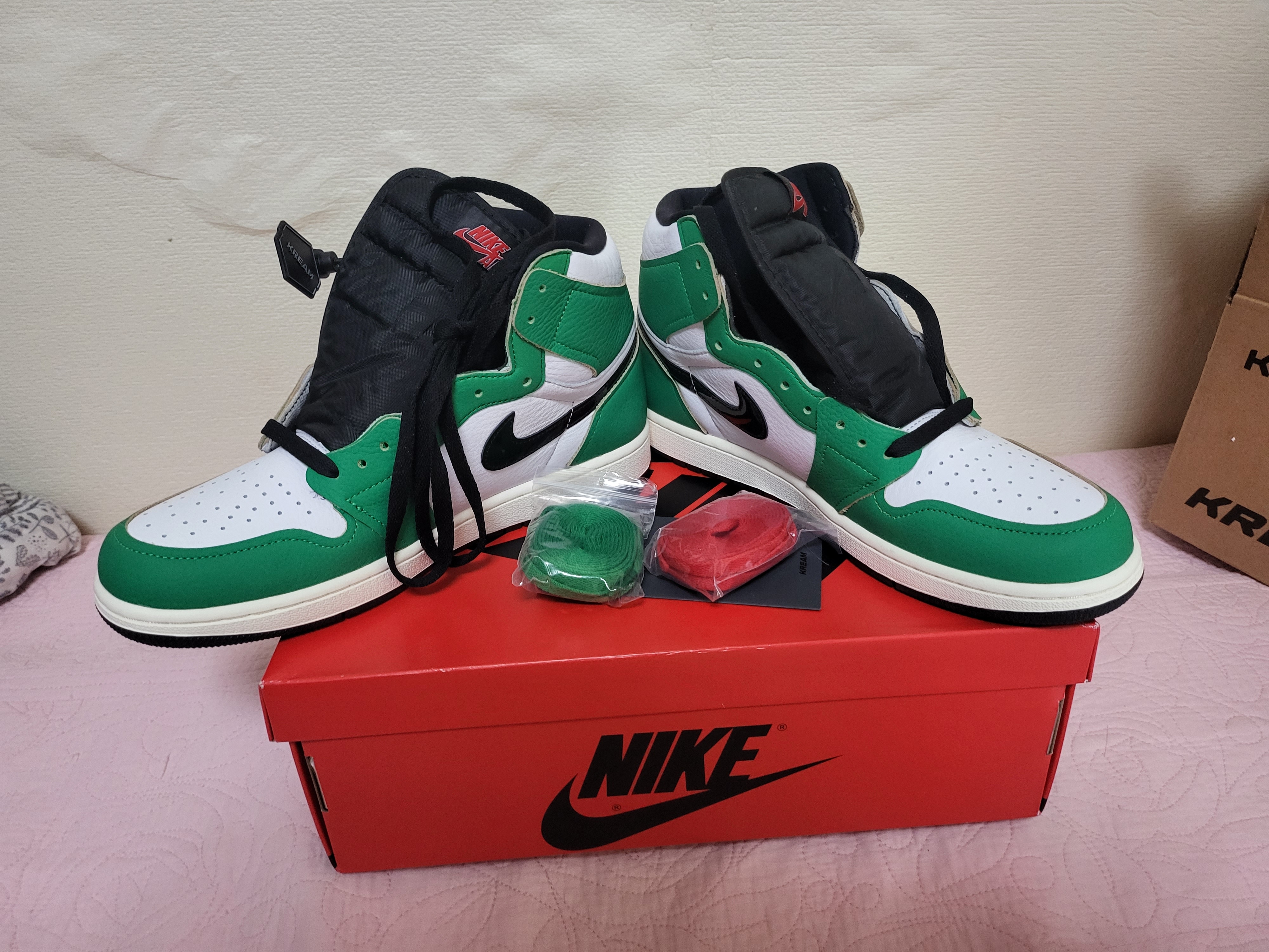 (W) Jordan 1 Retro High OG Lucky Green 착용 스타일