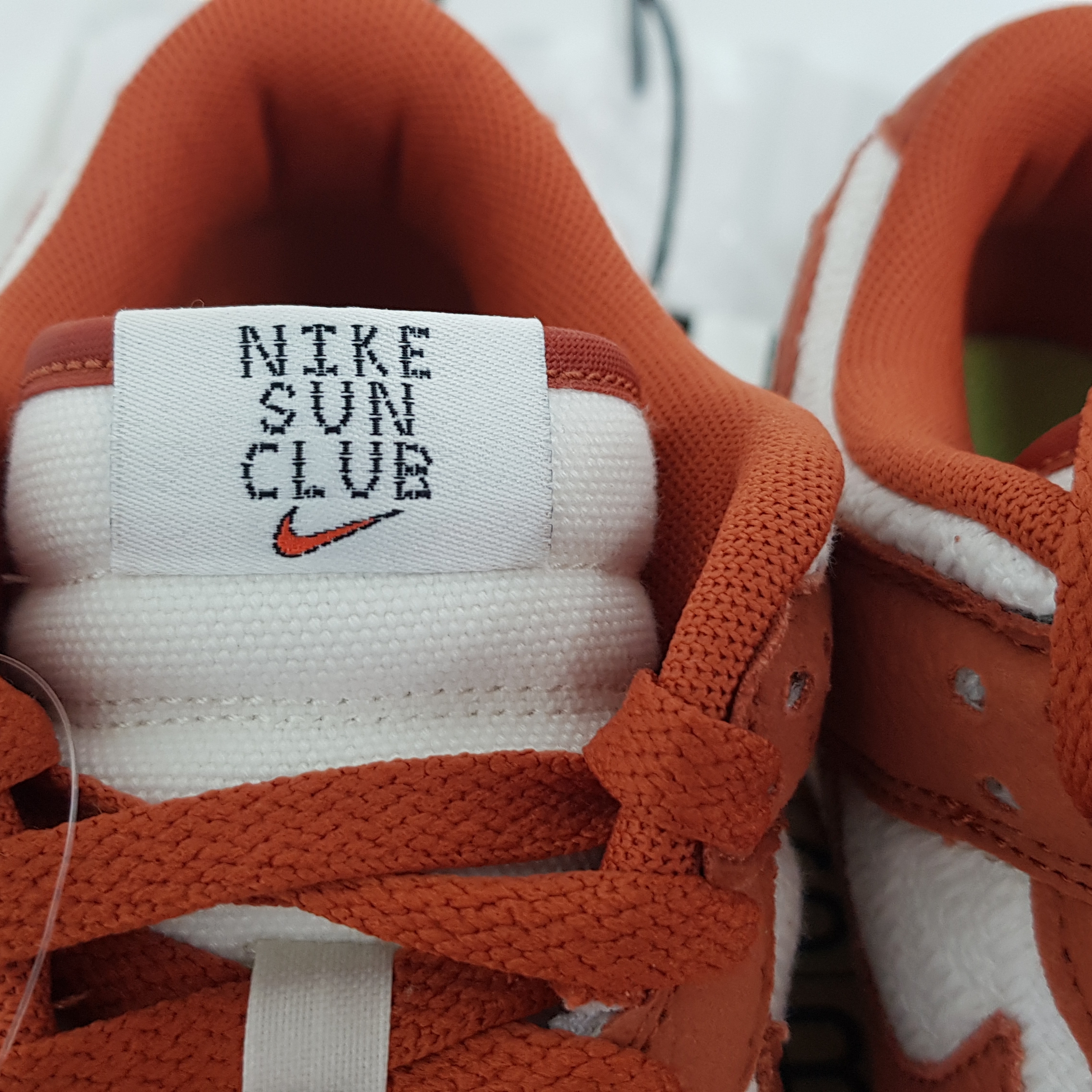 (W) Nike Dunk Low SE Sun Club Burnt Sunrise 착용 스타일 - 4