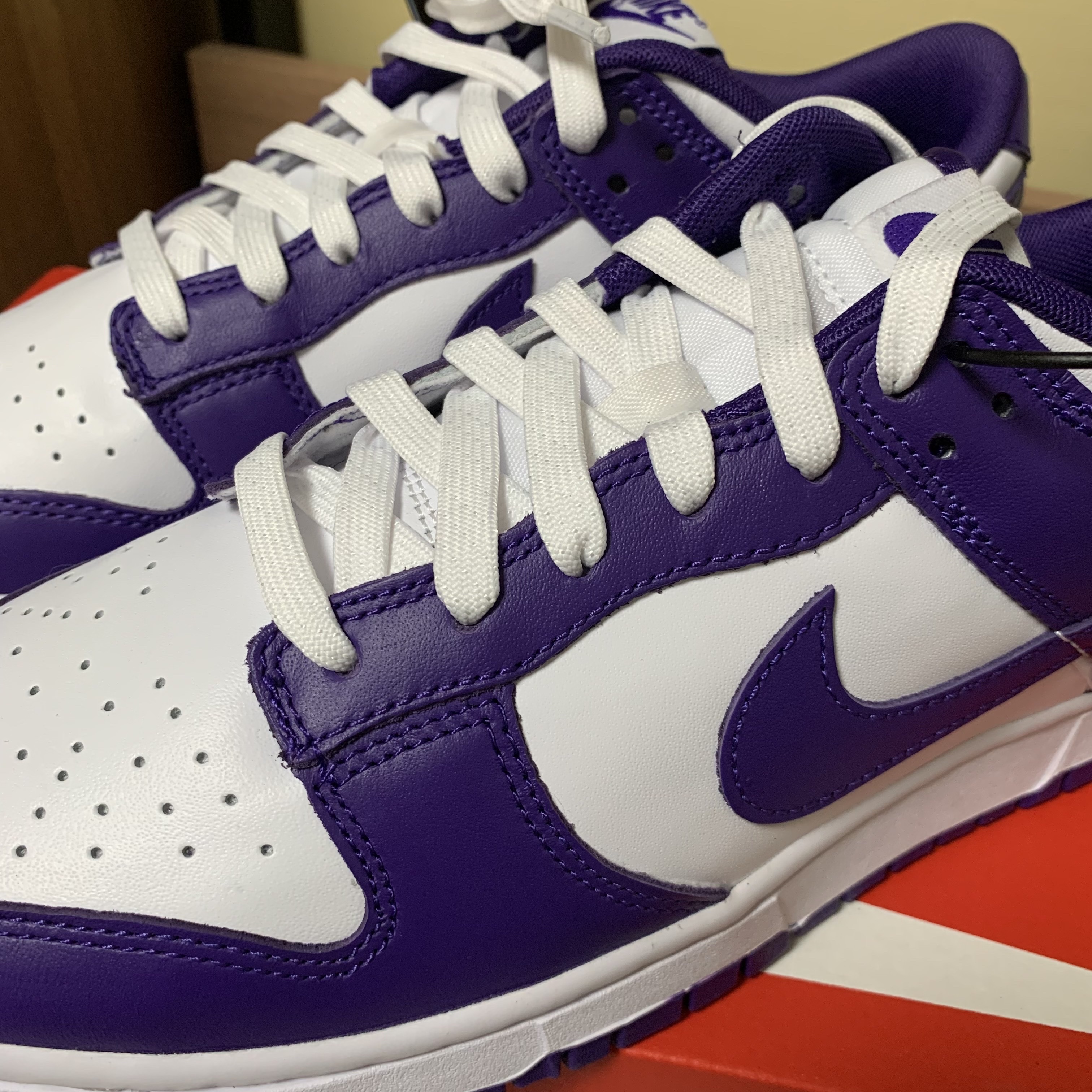 Nike Dunk Low Retro Championship Court Purple 착용 스타일