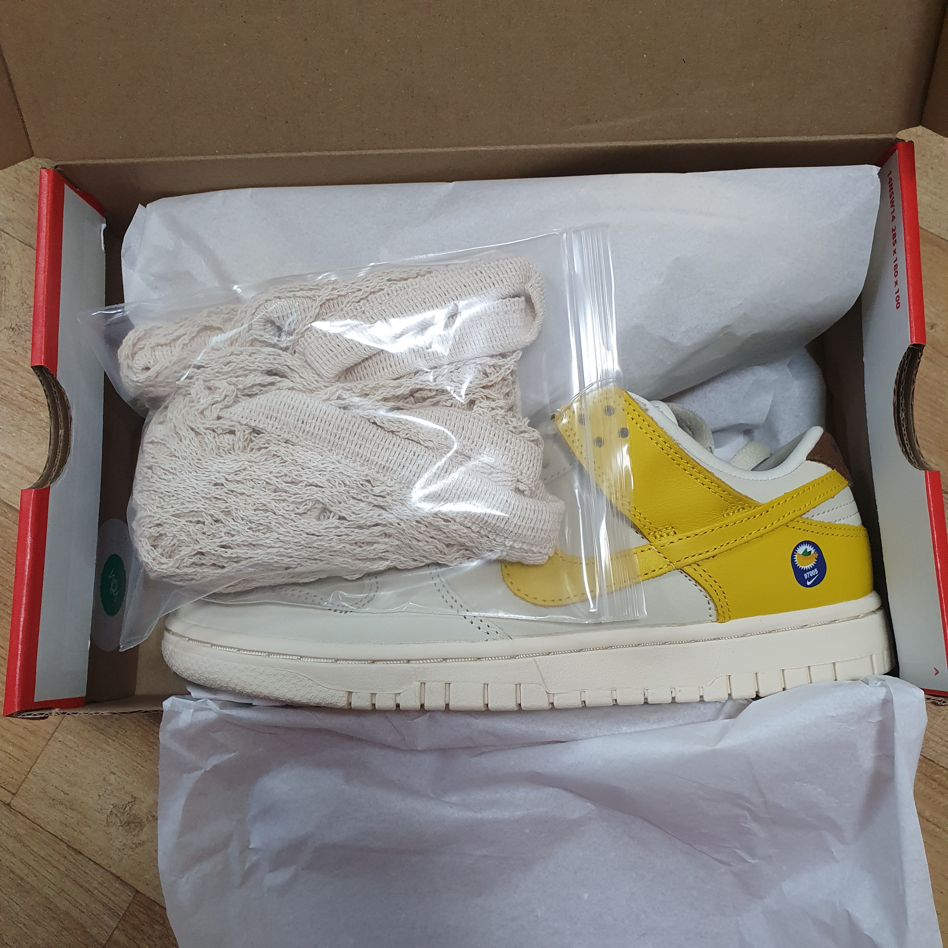(W) Nike Dunk Low LX Banana 착용 스타일 - 1
